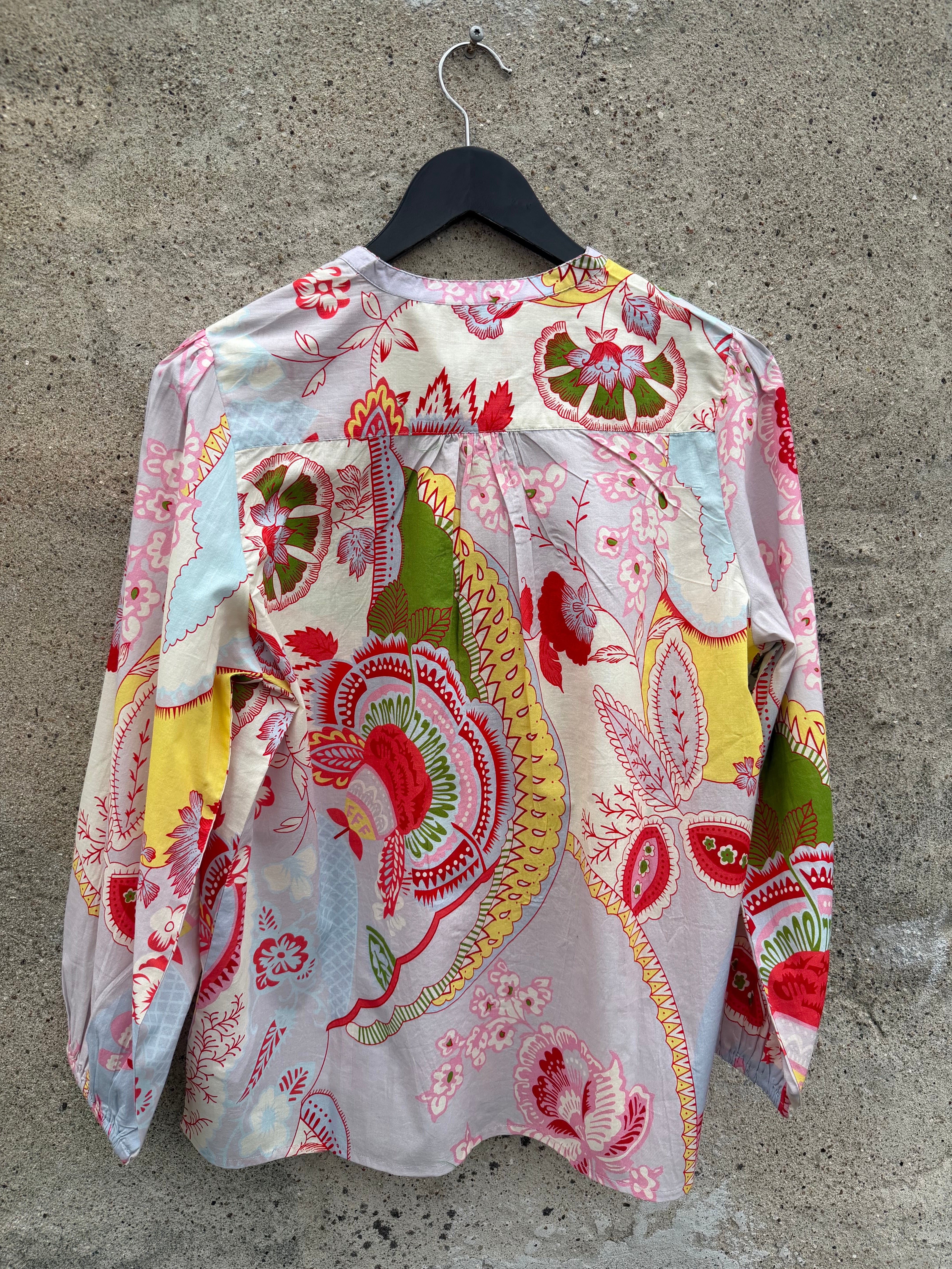 WAUW Capri blouse flower print grey
