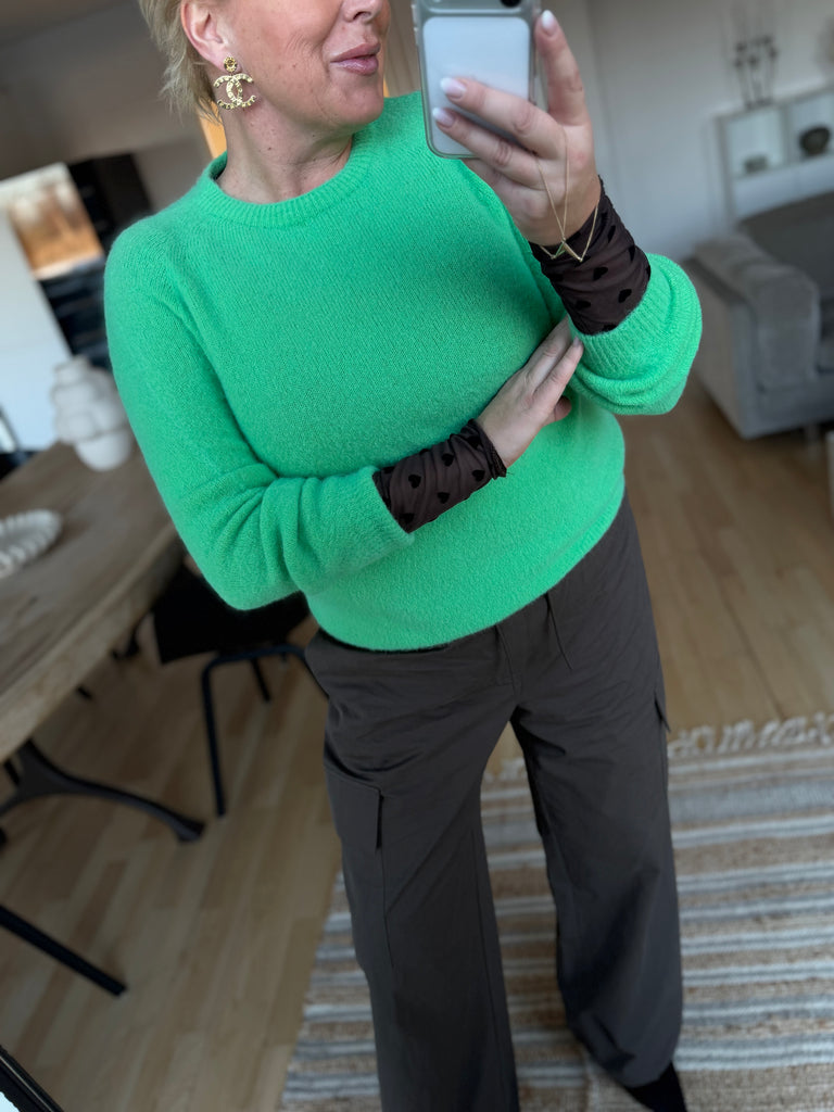 By Engbork Gilli strik lime