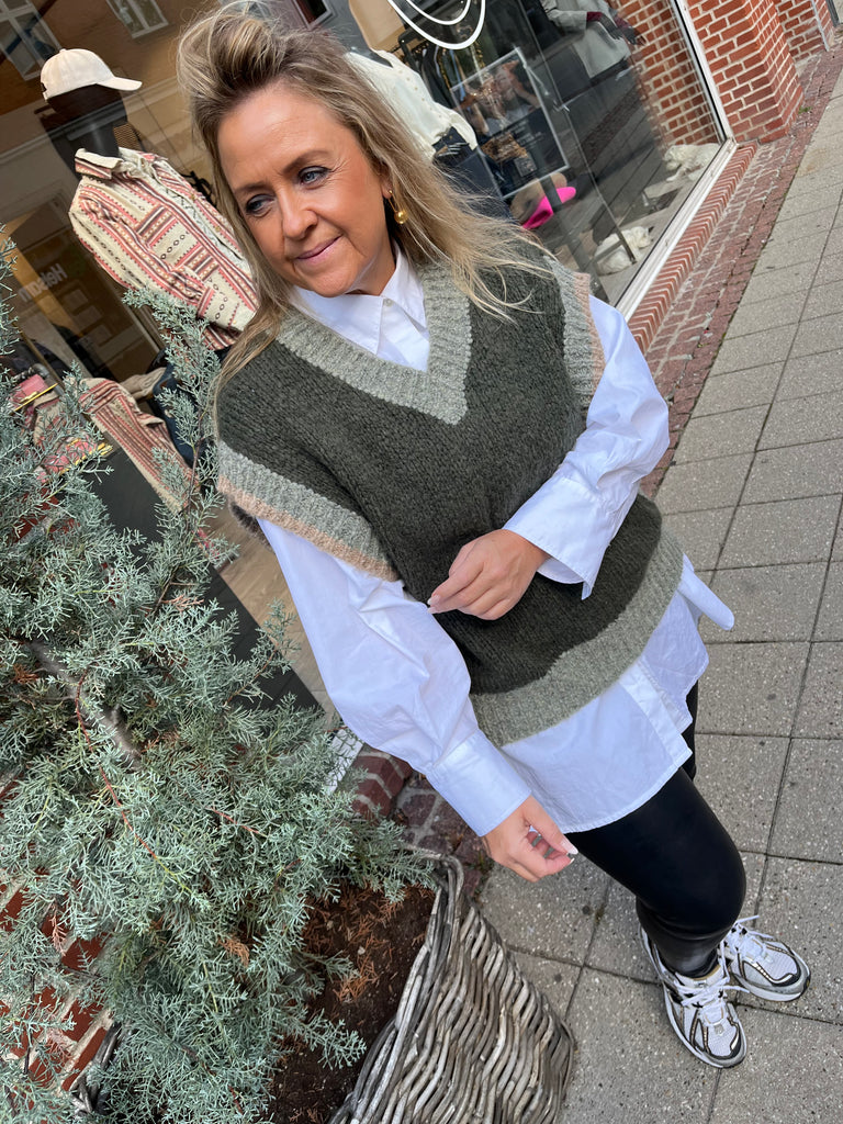 LECOCO 34933 Xenia vest army