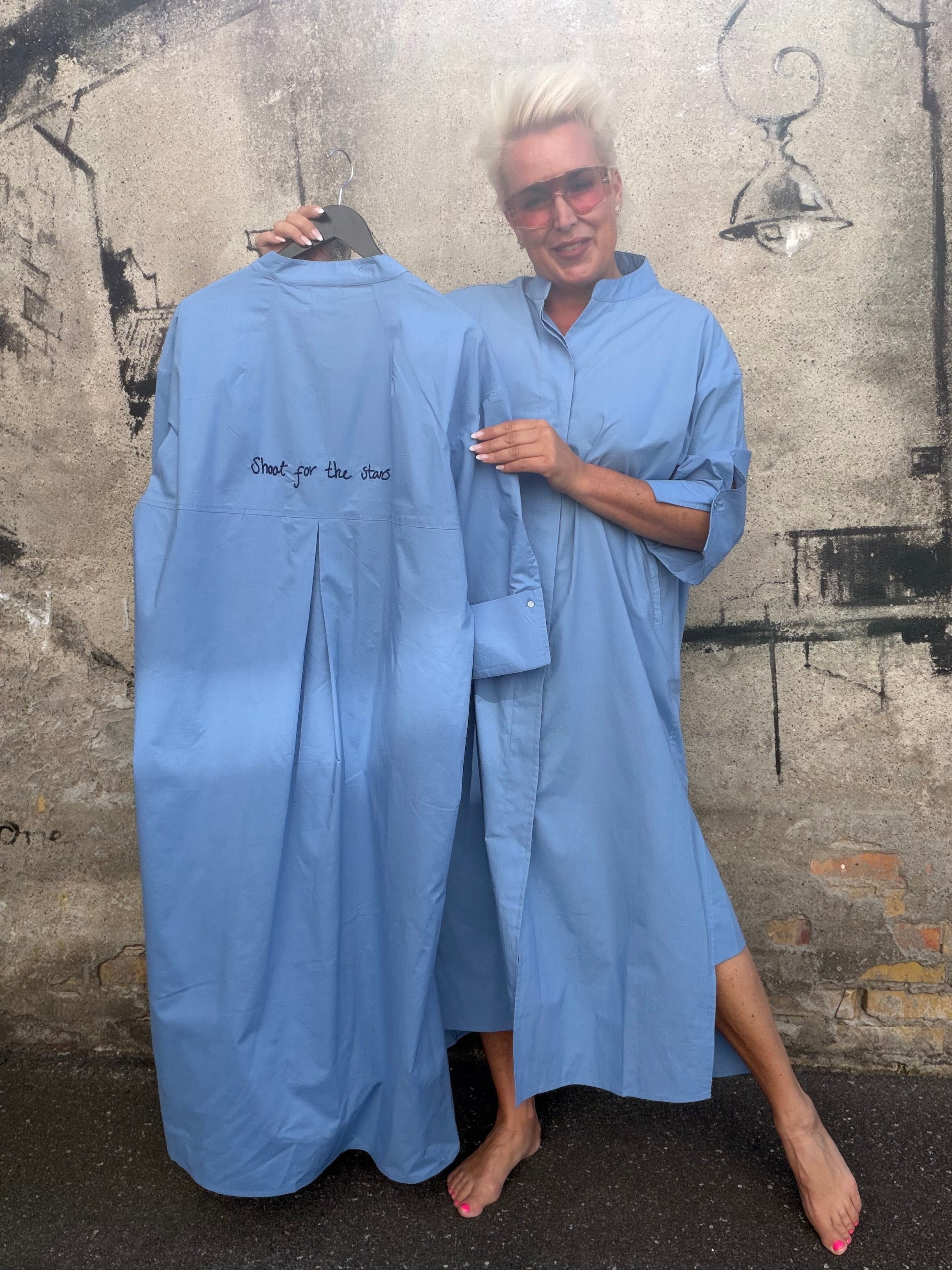 WAUW Luna dress shoot for the stars