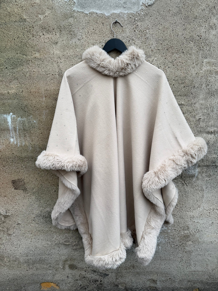 By Engbork Melanie strik poncho sand