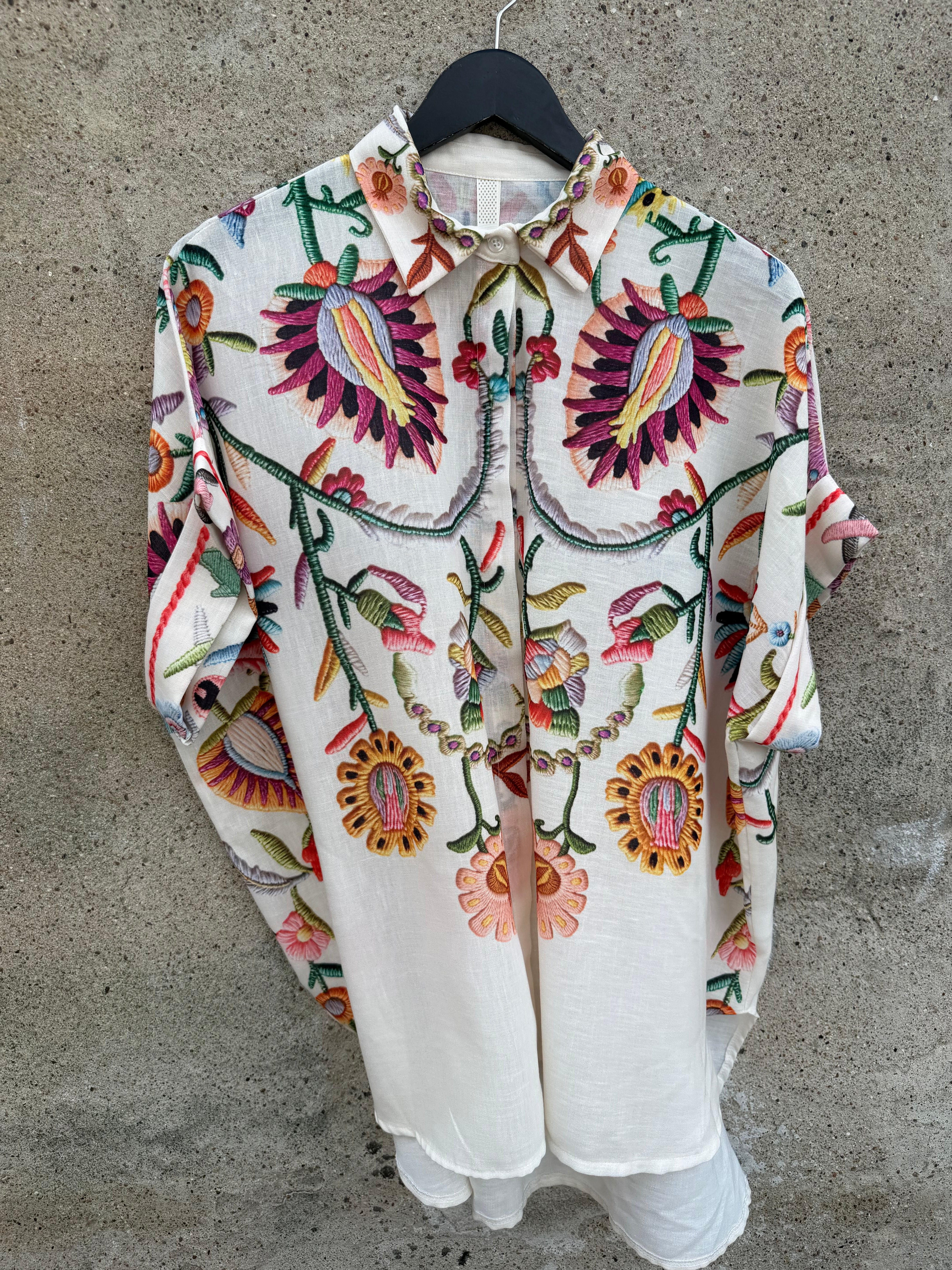 Floral print shirt creme