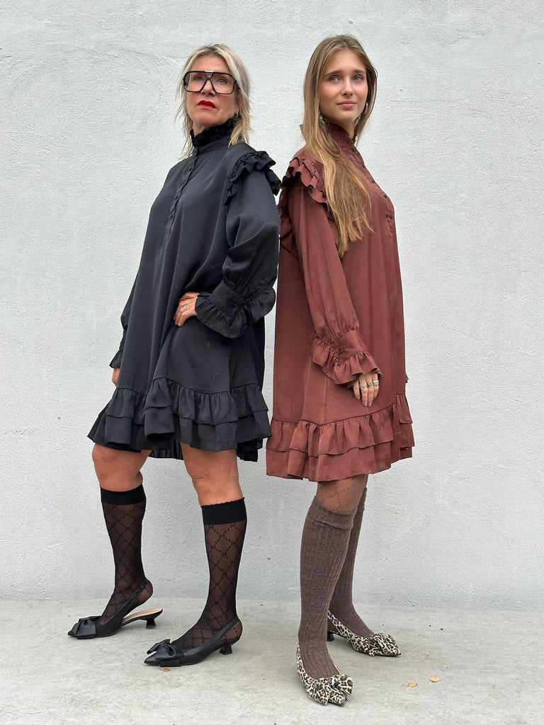 Gaspar 2510708 Jacqueline dress solid auburn