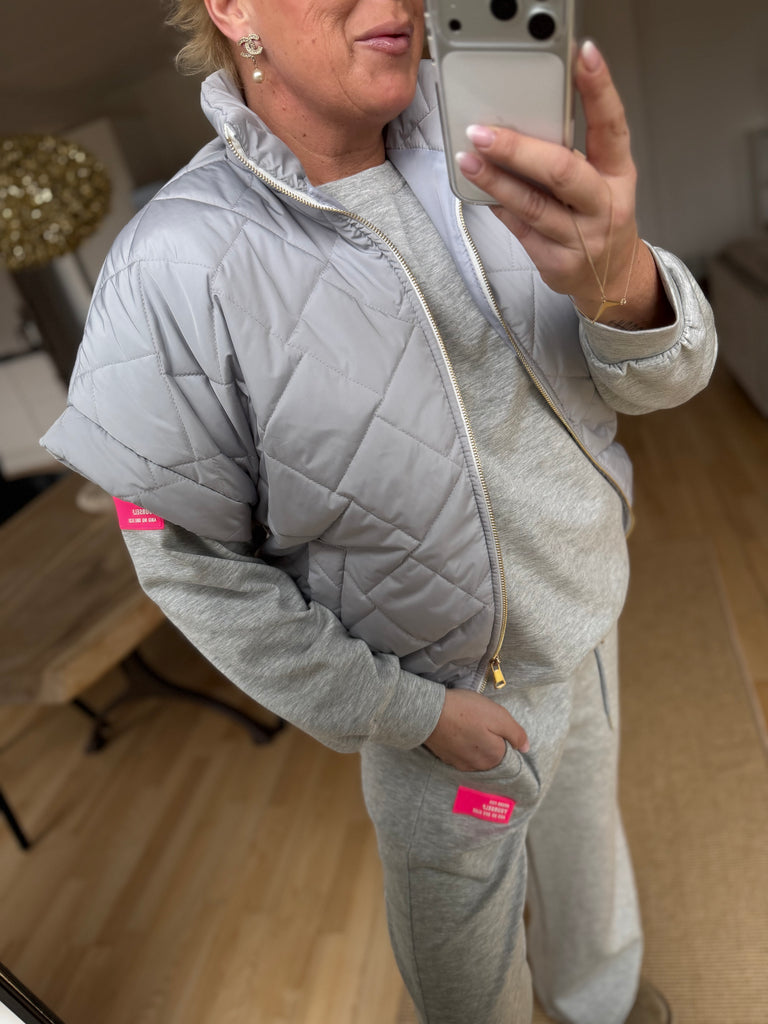 By Engbork Emilia vest quilted grey