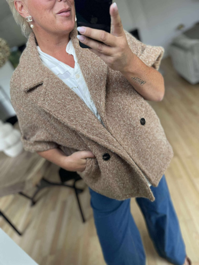 By Engbork Edith jakke SS camel