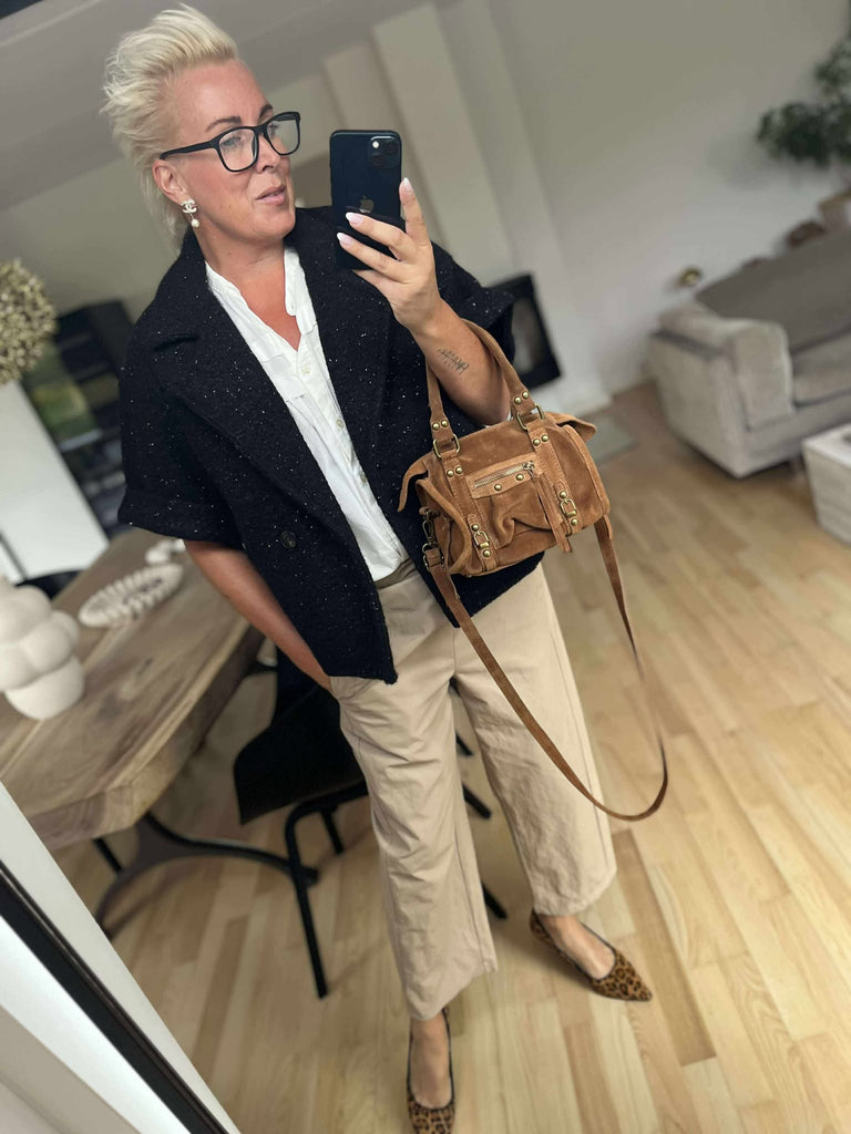 By Engbork Edith jakke SS black