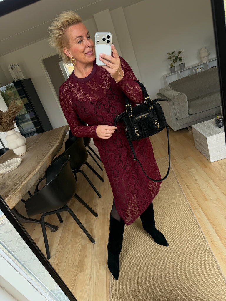 Liberte 22272 Lacy dress bordeaux