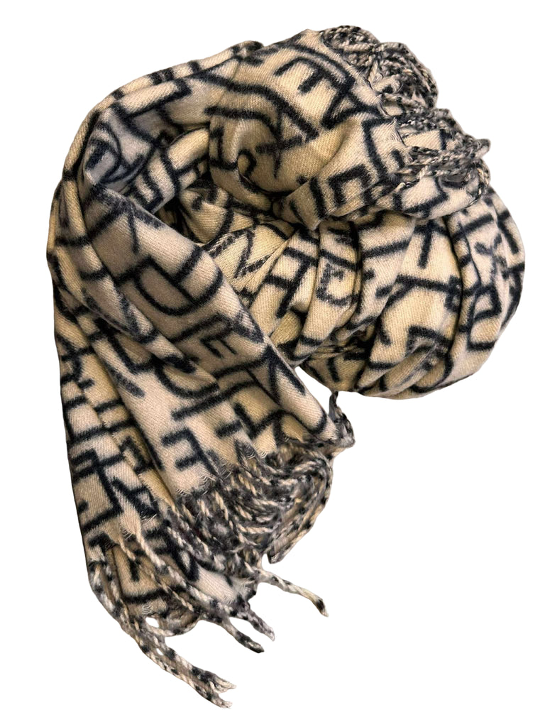 Tørklæde 0252-01 Letters scarf cream