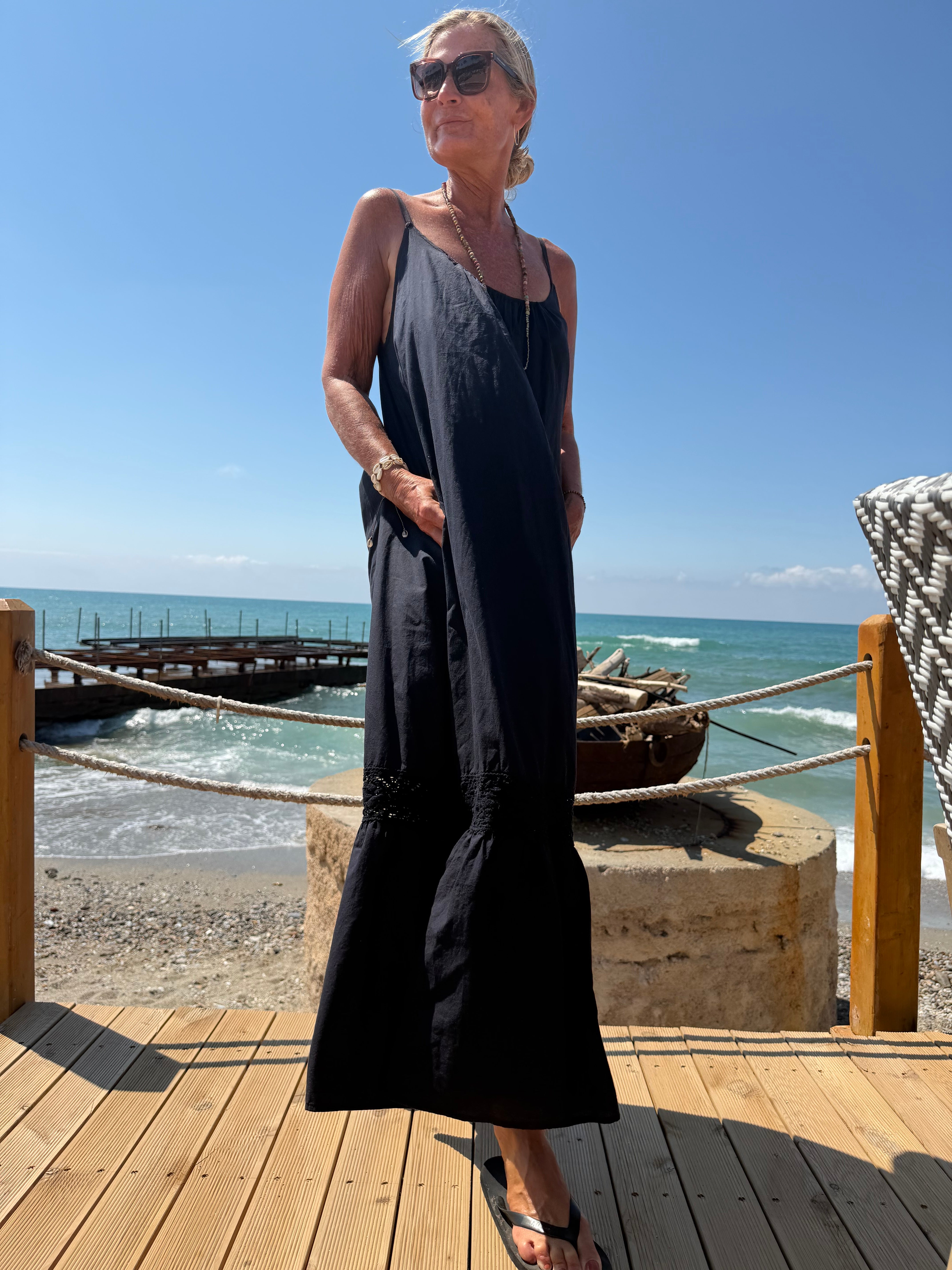 WAUW Elba 10194 strap dress black