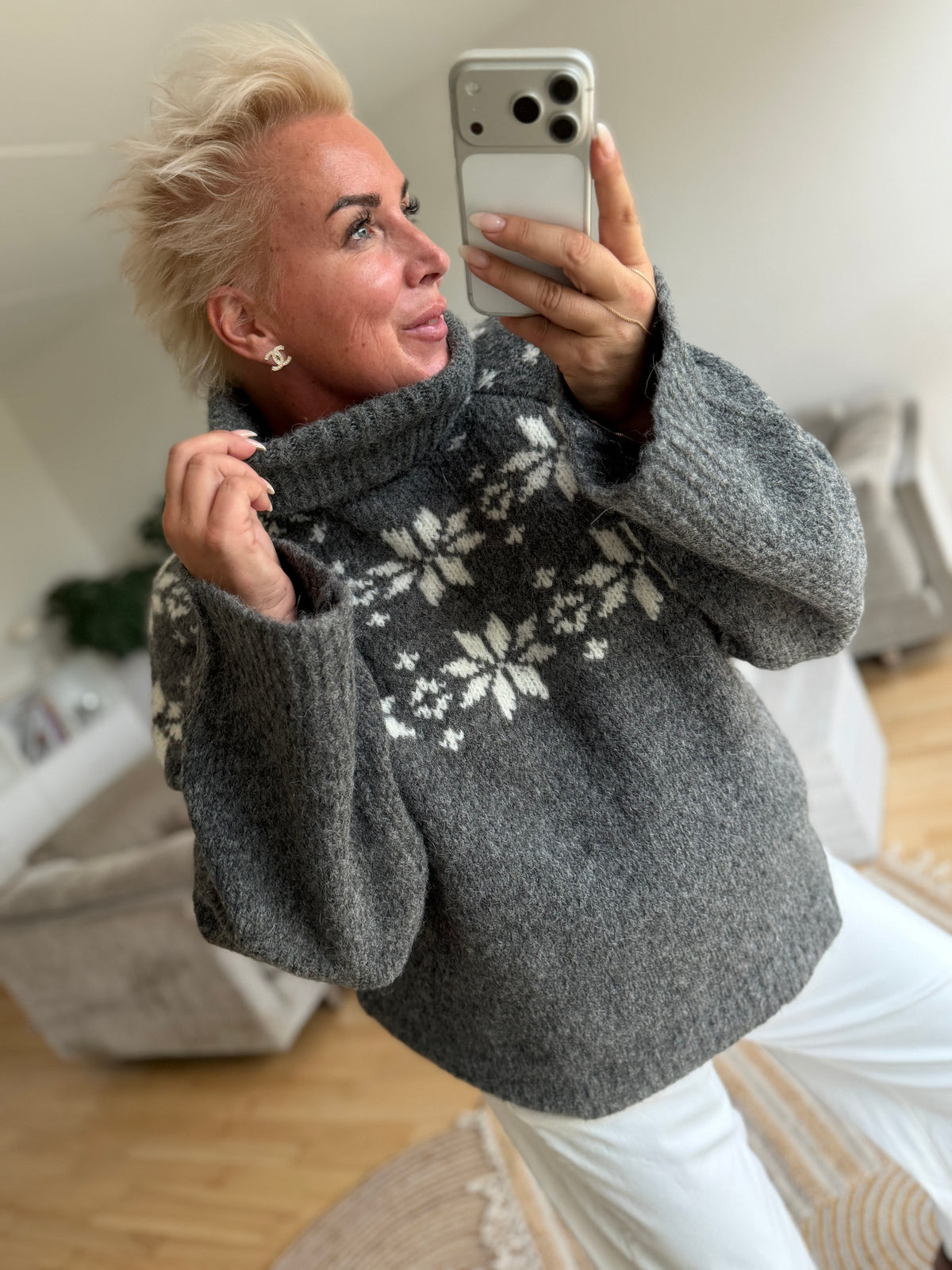 Sofie Schnoor S264272 Panna star knit sweater dark grey