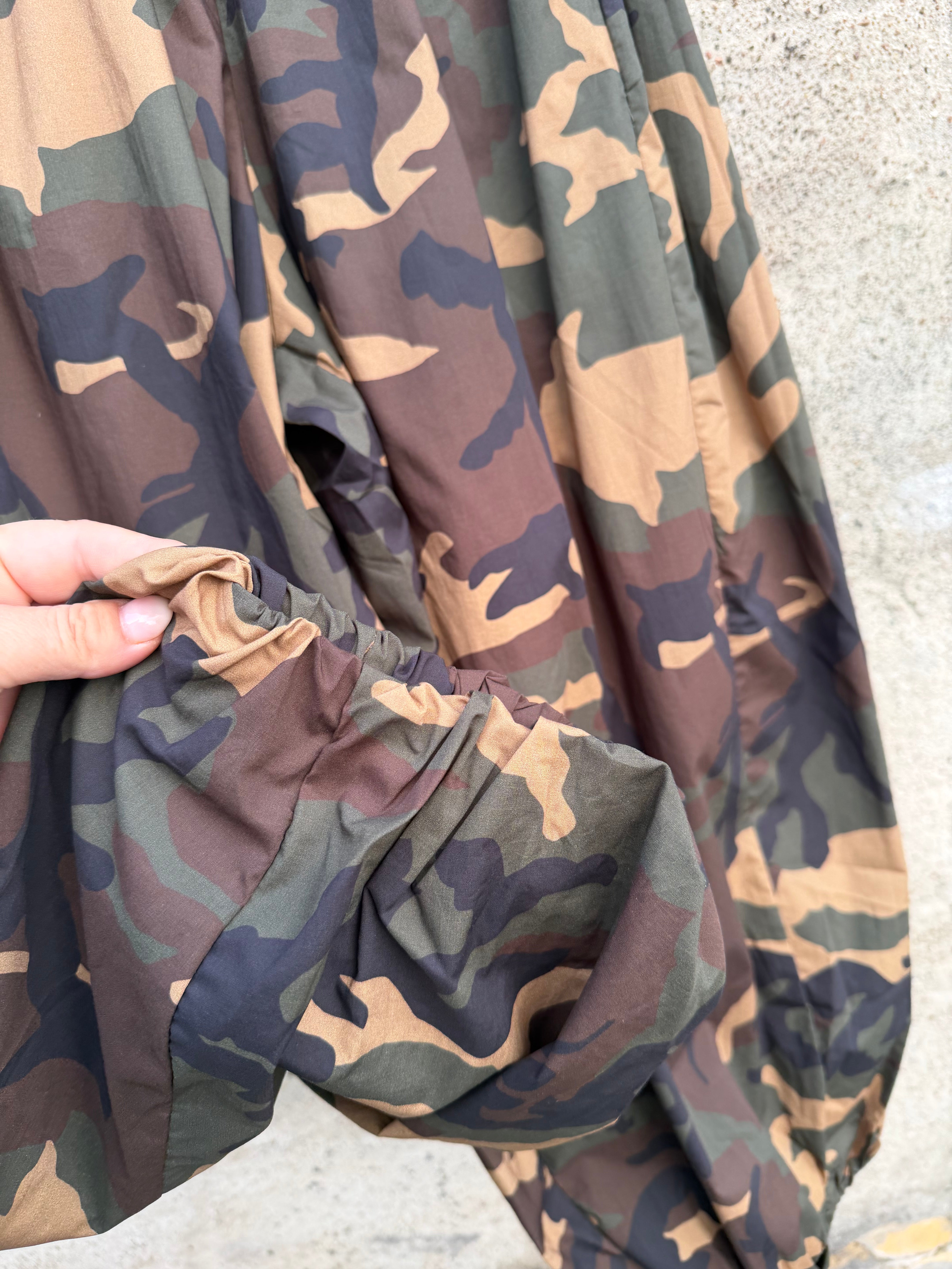 Boho Love B1404 Balloon pants army camo