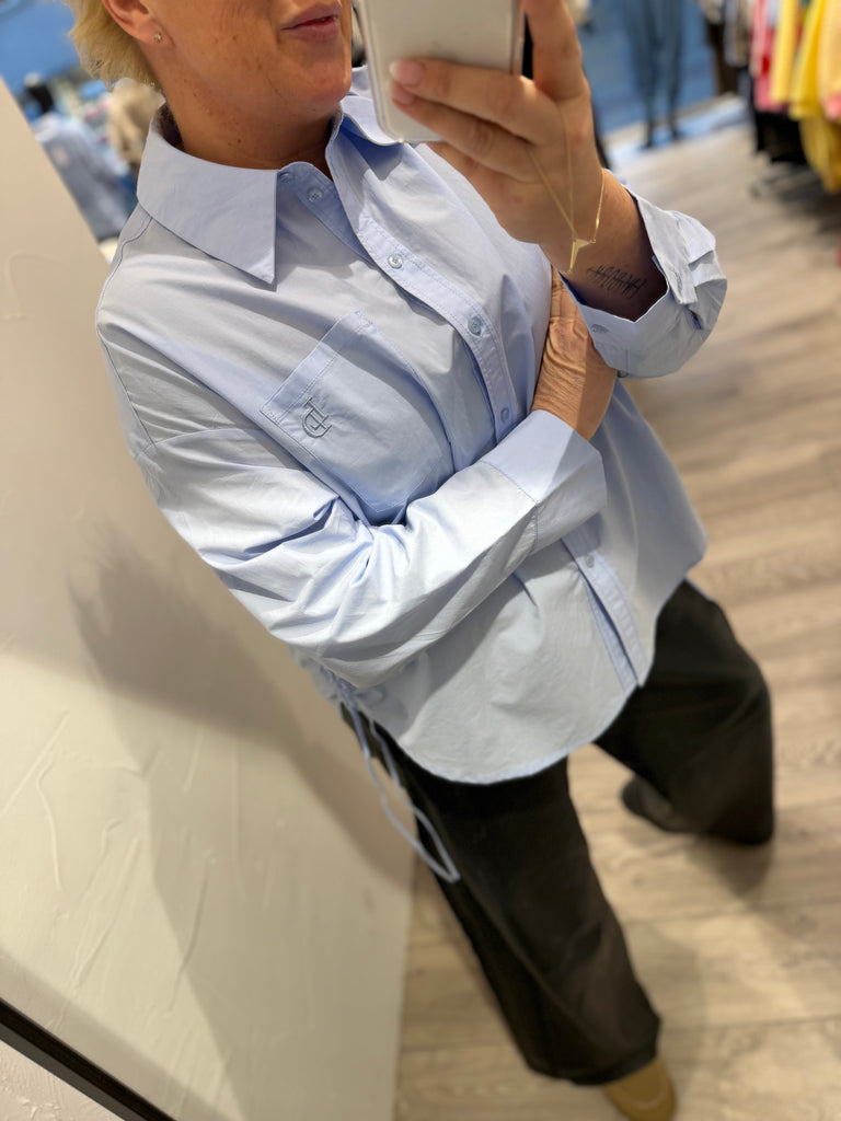 Love & Divine love1442 shirt skyway