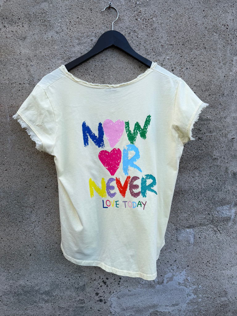 By Engbork Love ToDay T-shirt yellow