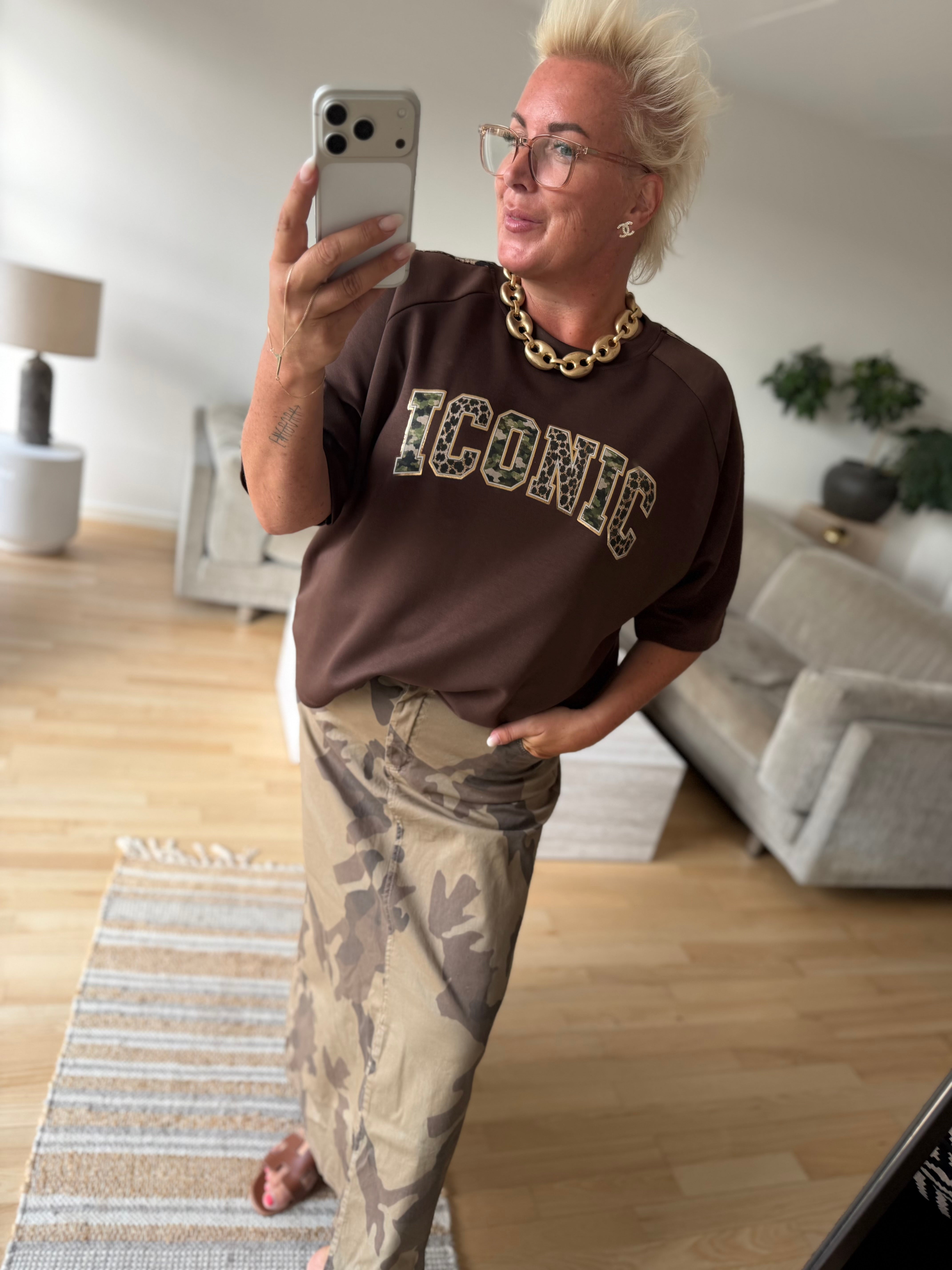 Iconic blouse brown