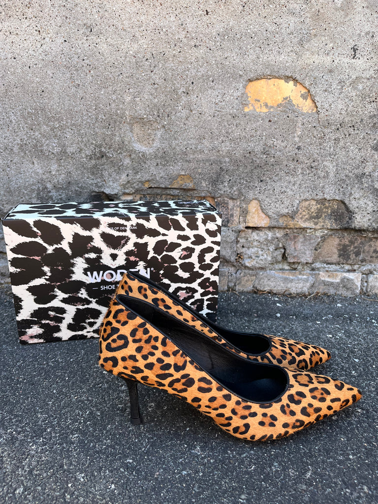 Woden Laura Leo 327 leopard