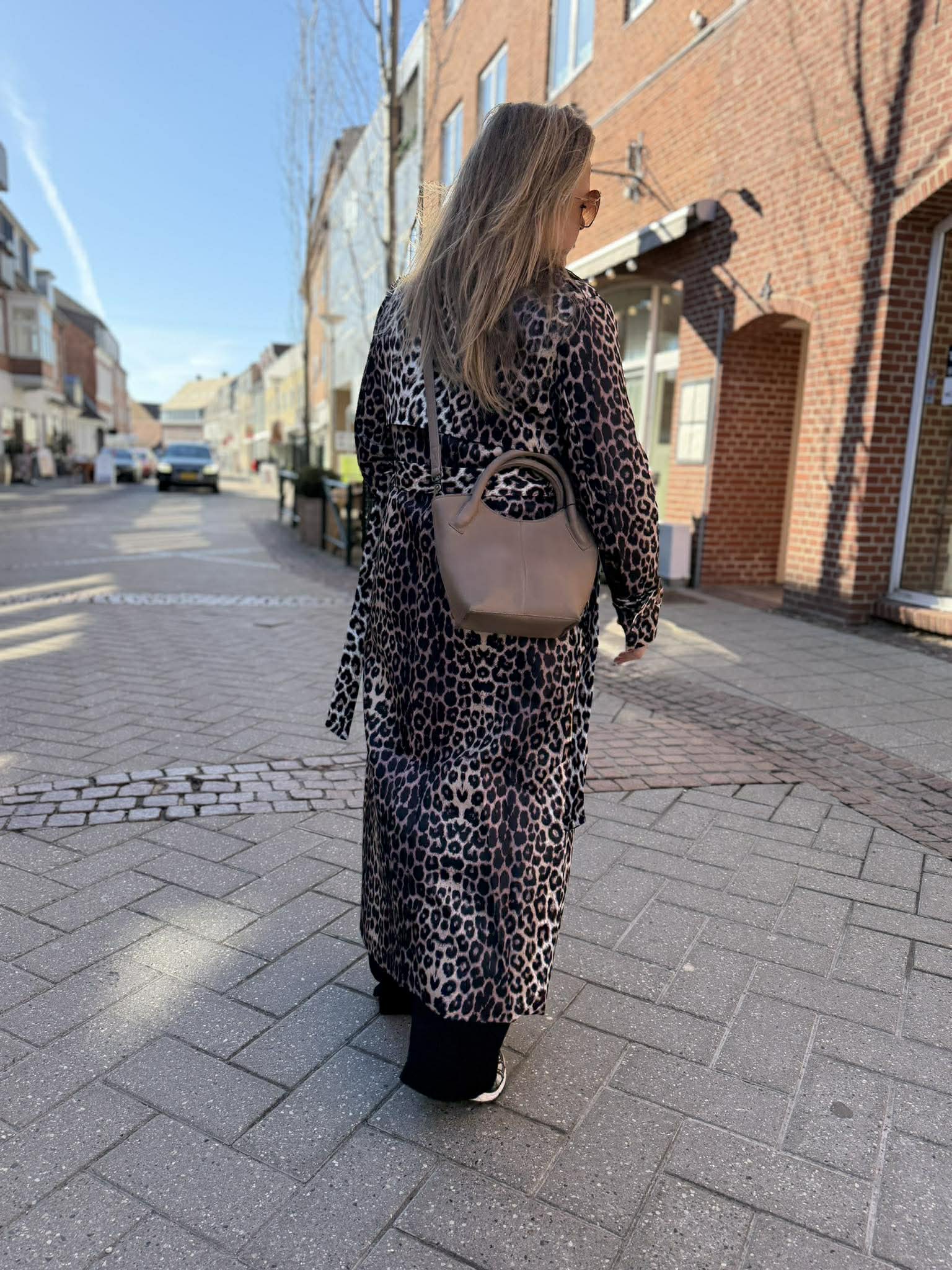 By Engbork Odette long trench coat leo