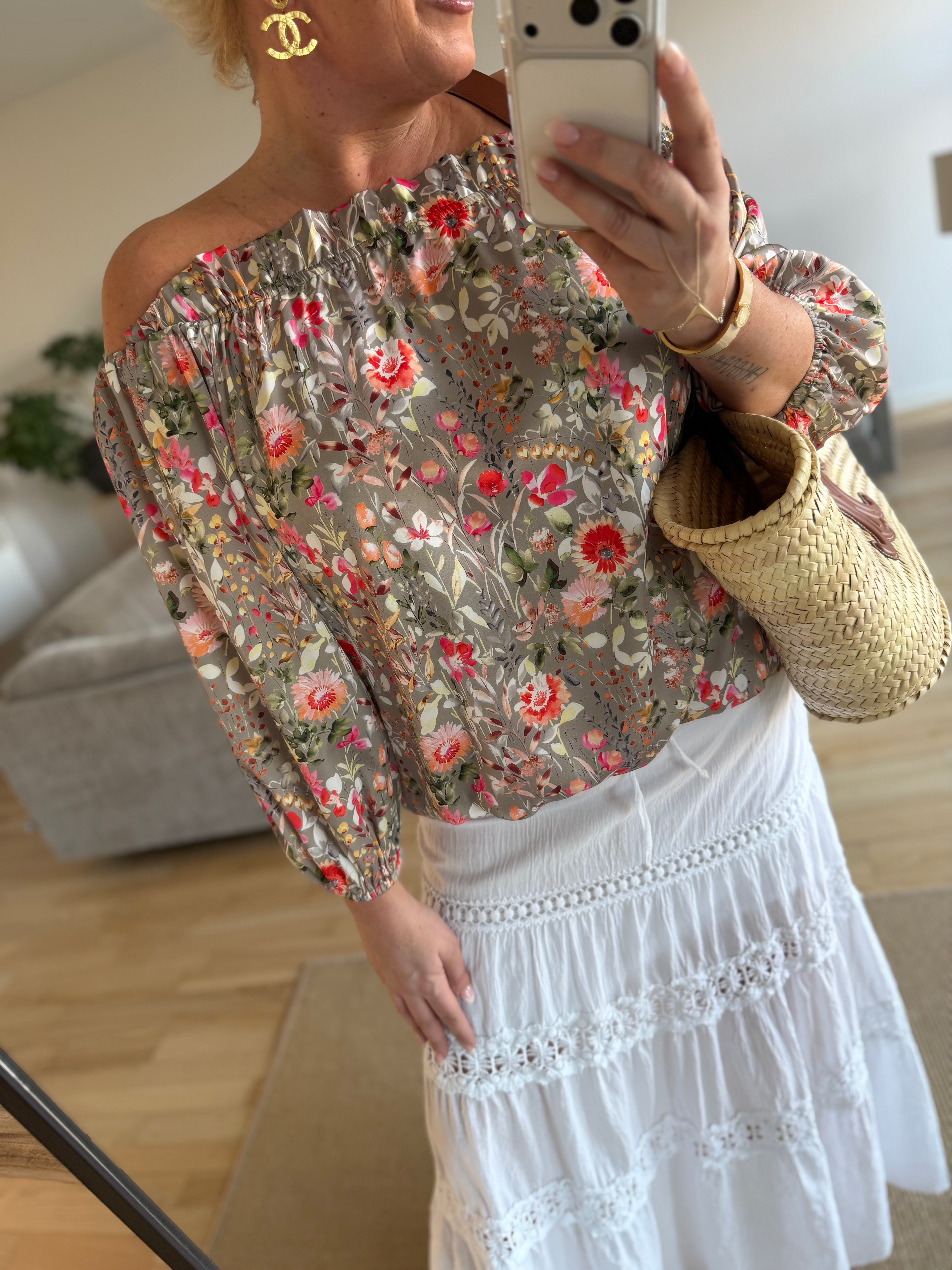 Design By Laerke Elisabeth bluse flower field