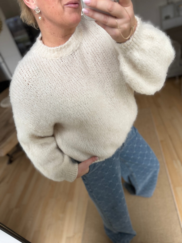 By Engbork Rabecka strik off