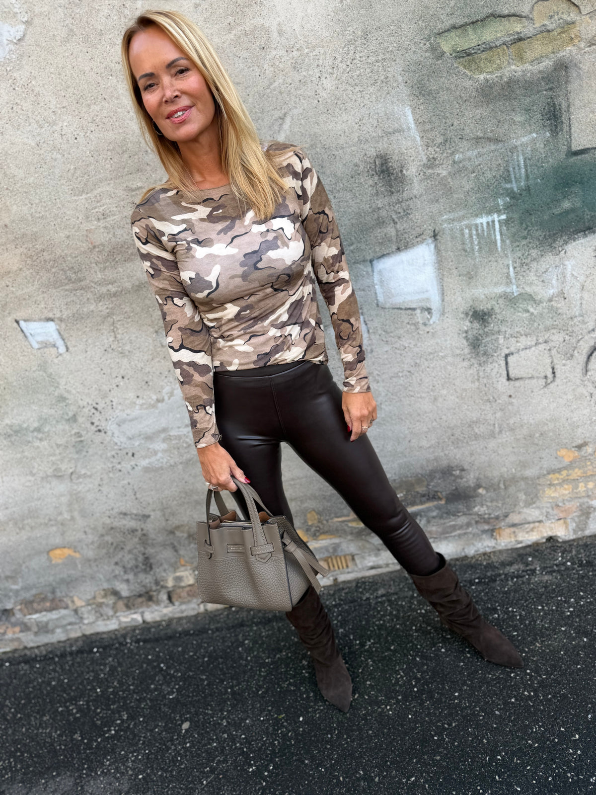 By Engbork Norfy coated leggins brown
