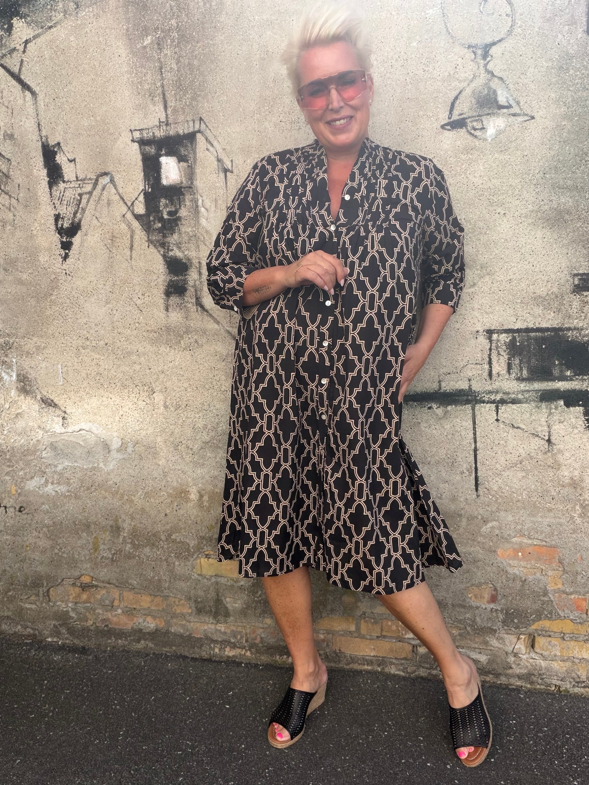 WAUW Torino 10207 dress black and beige