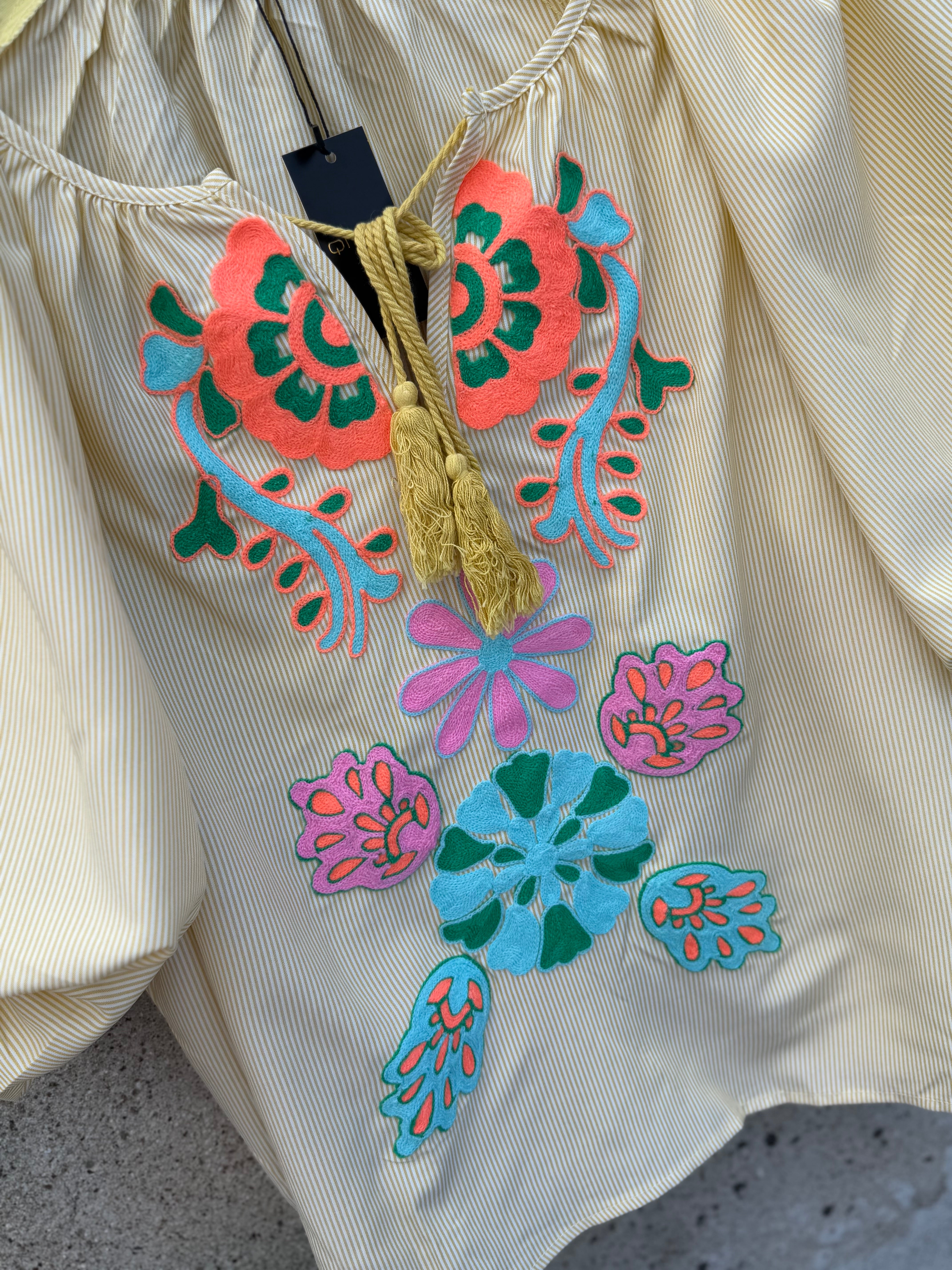 Qnuz 9396 Boheme shirt embrodery yellow