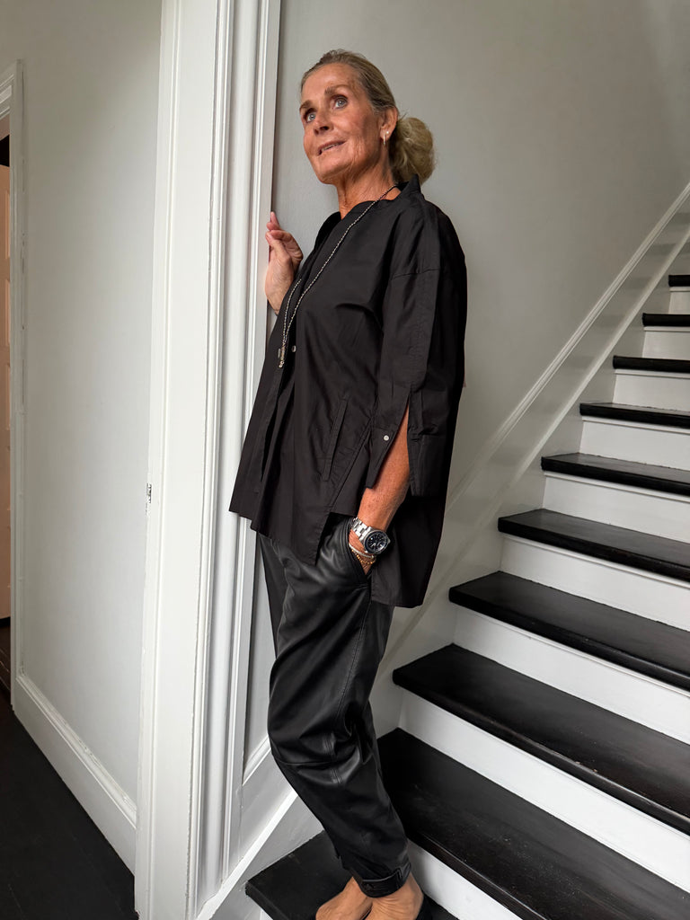 WAUW Luna shirt look good black