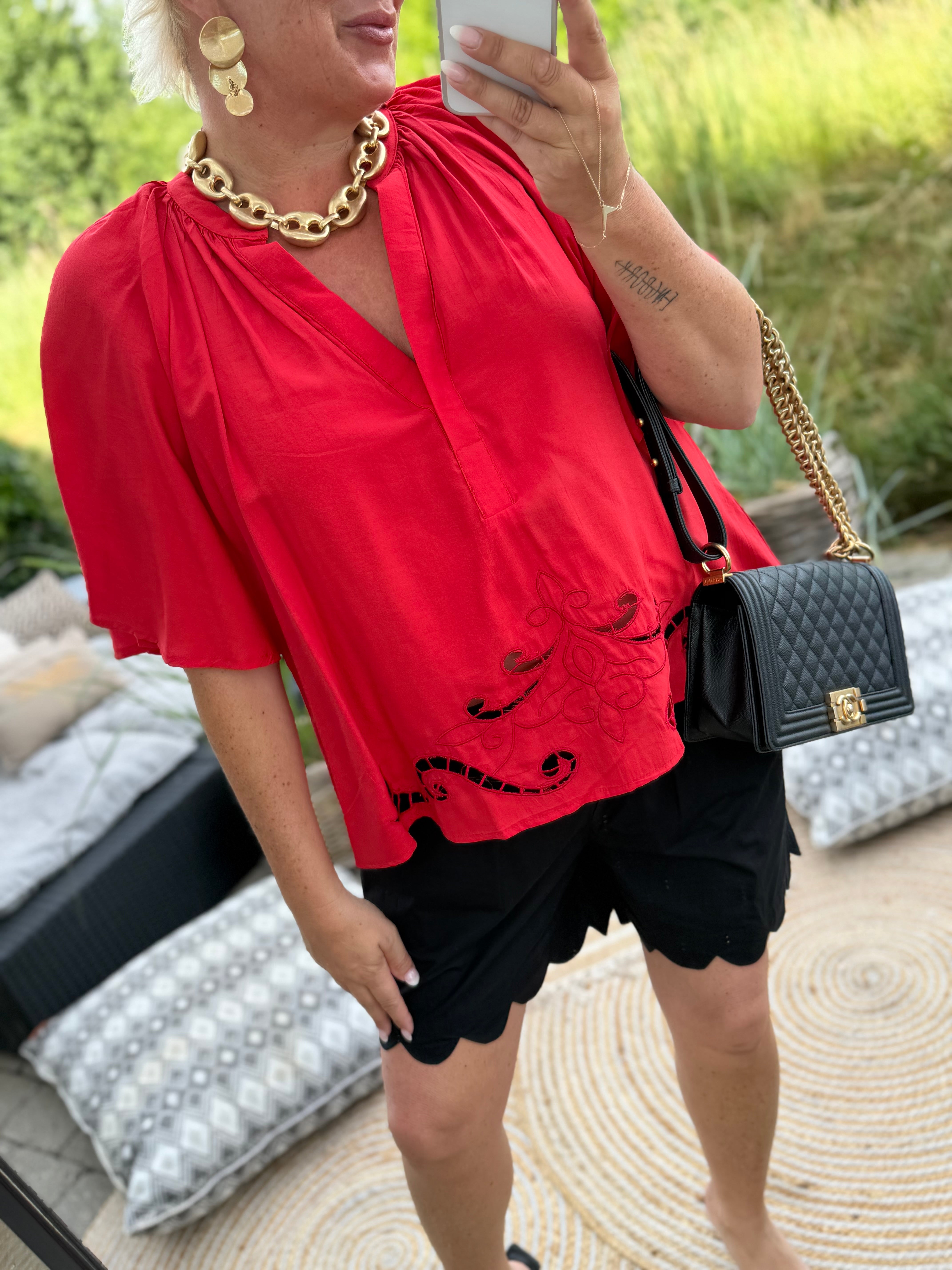 Love & Divine love1607 blouse red