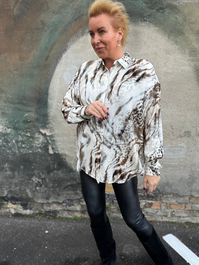 Love & Divine love1107-1 shirt cream