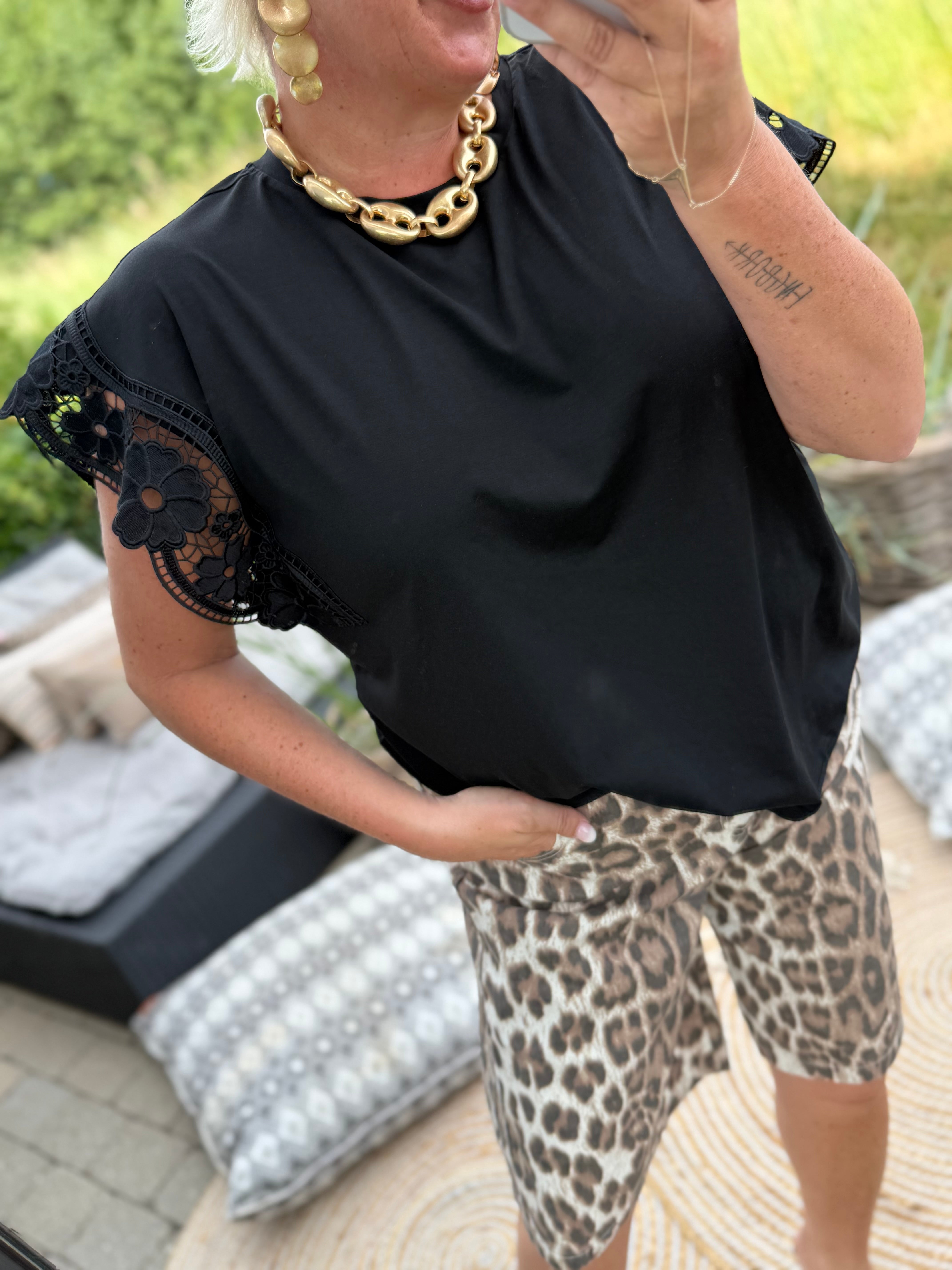 Love & Divine love1517 tee lace black