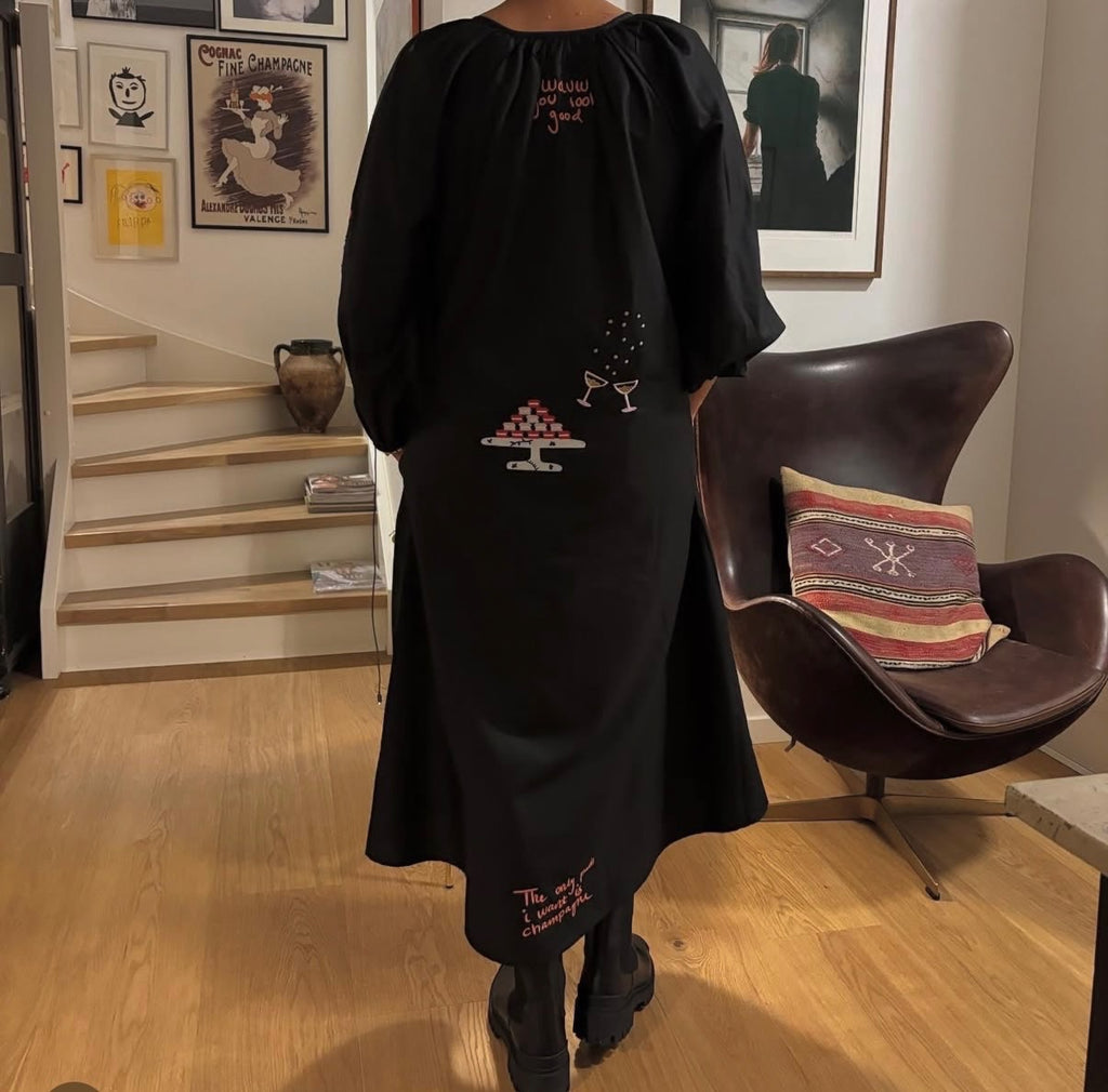 WAUW The Champagne dress black