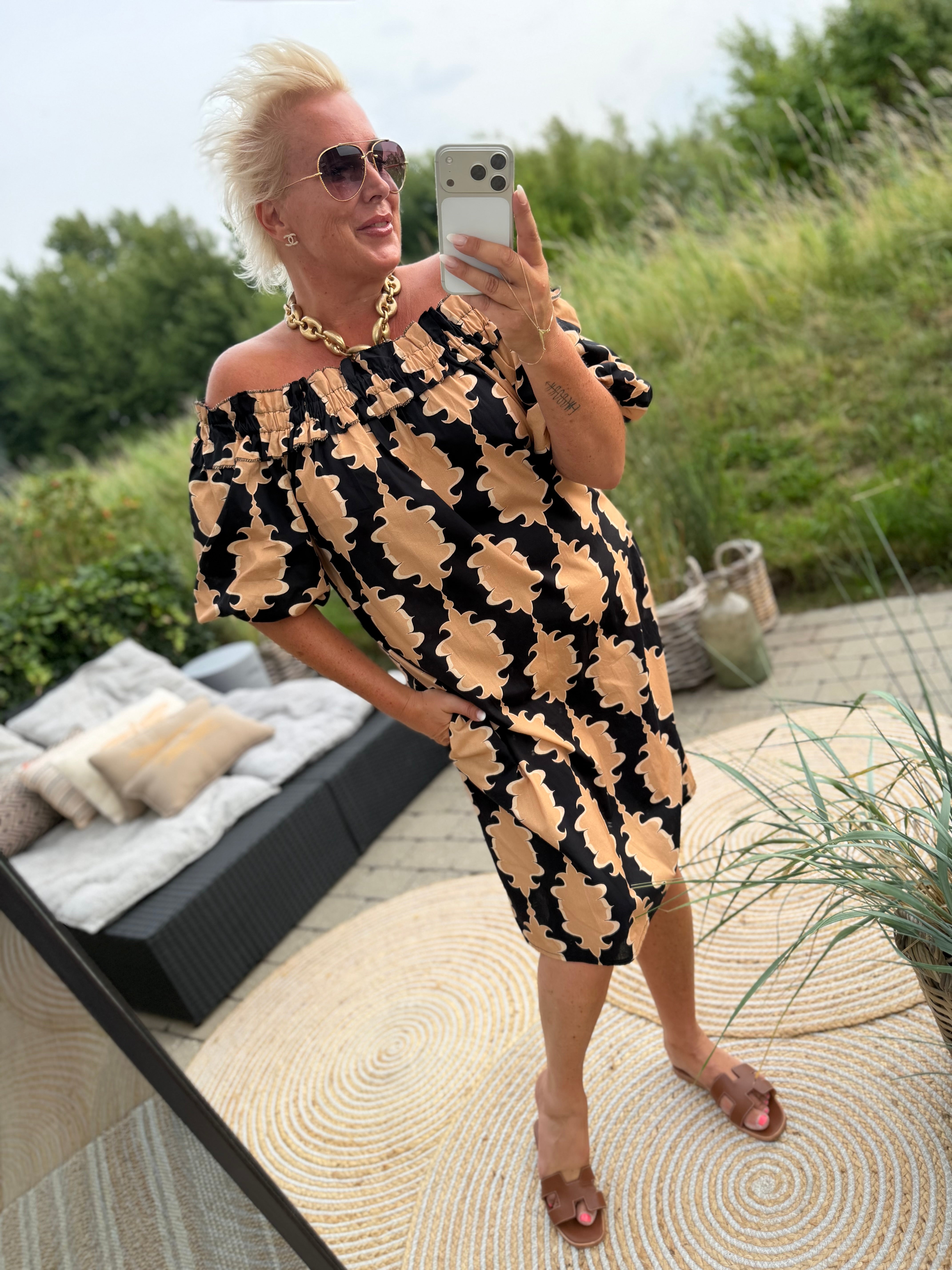 Jayli dress black print