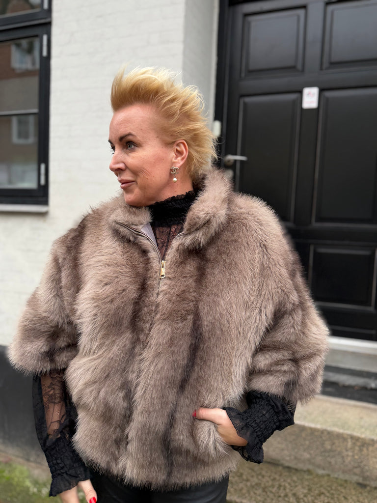 By Engbork Carmen pels fake raccoon