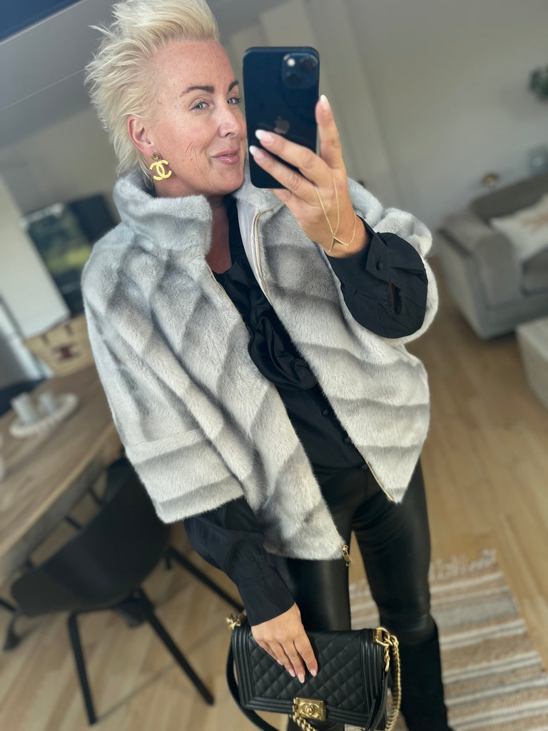 By Engbork Marilyn fake fur jakke grey