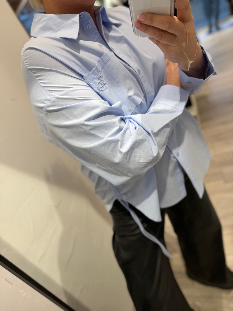 Love & Divine love1442 shirt skyway