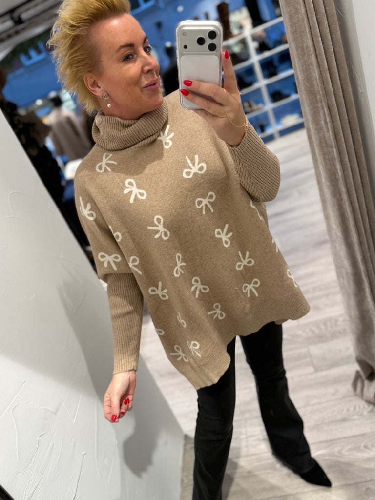 By Engbork Bow strik sand