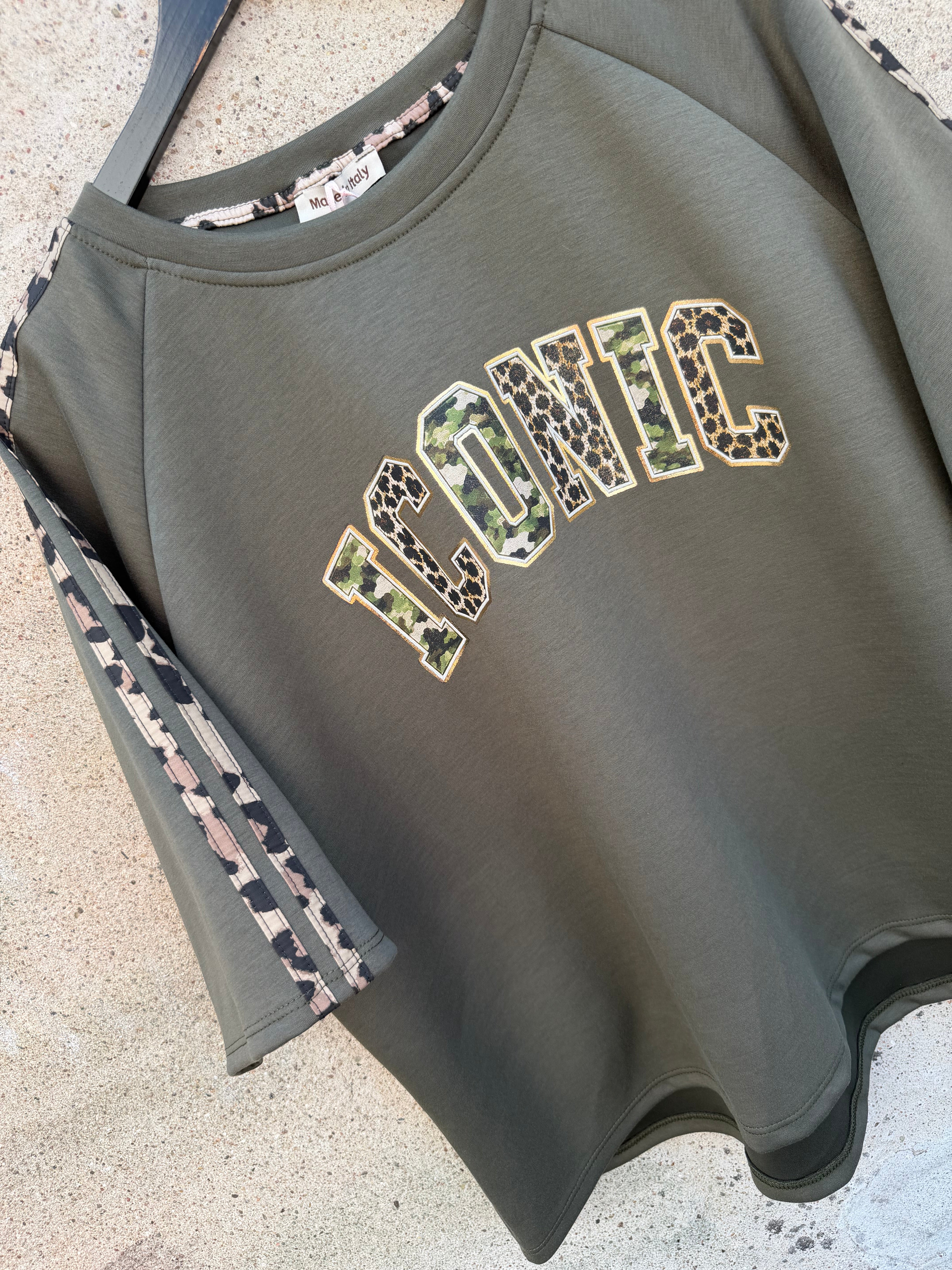 Iconic blouse olive