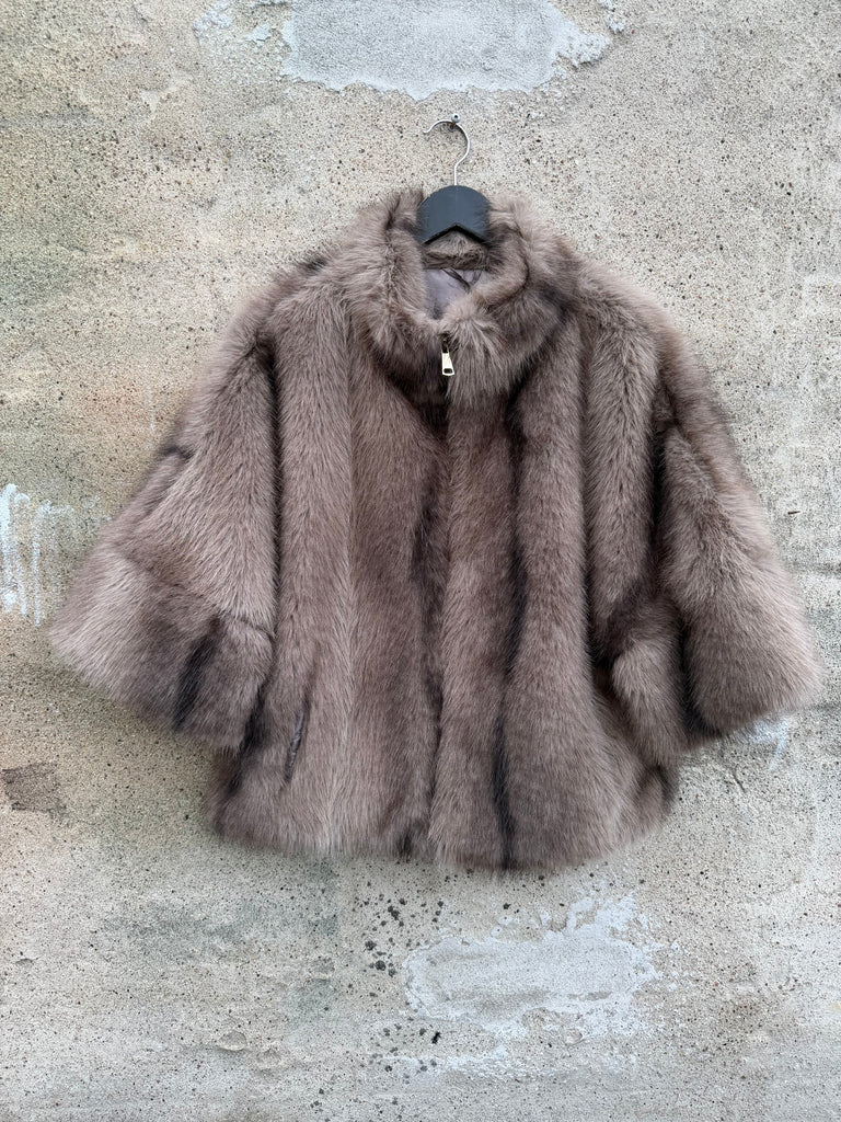 By Engbork Carmen pels fake raccoon