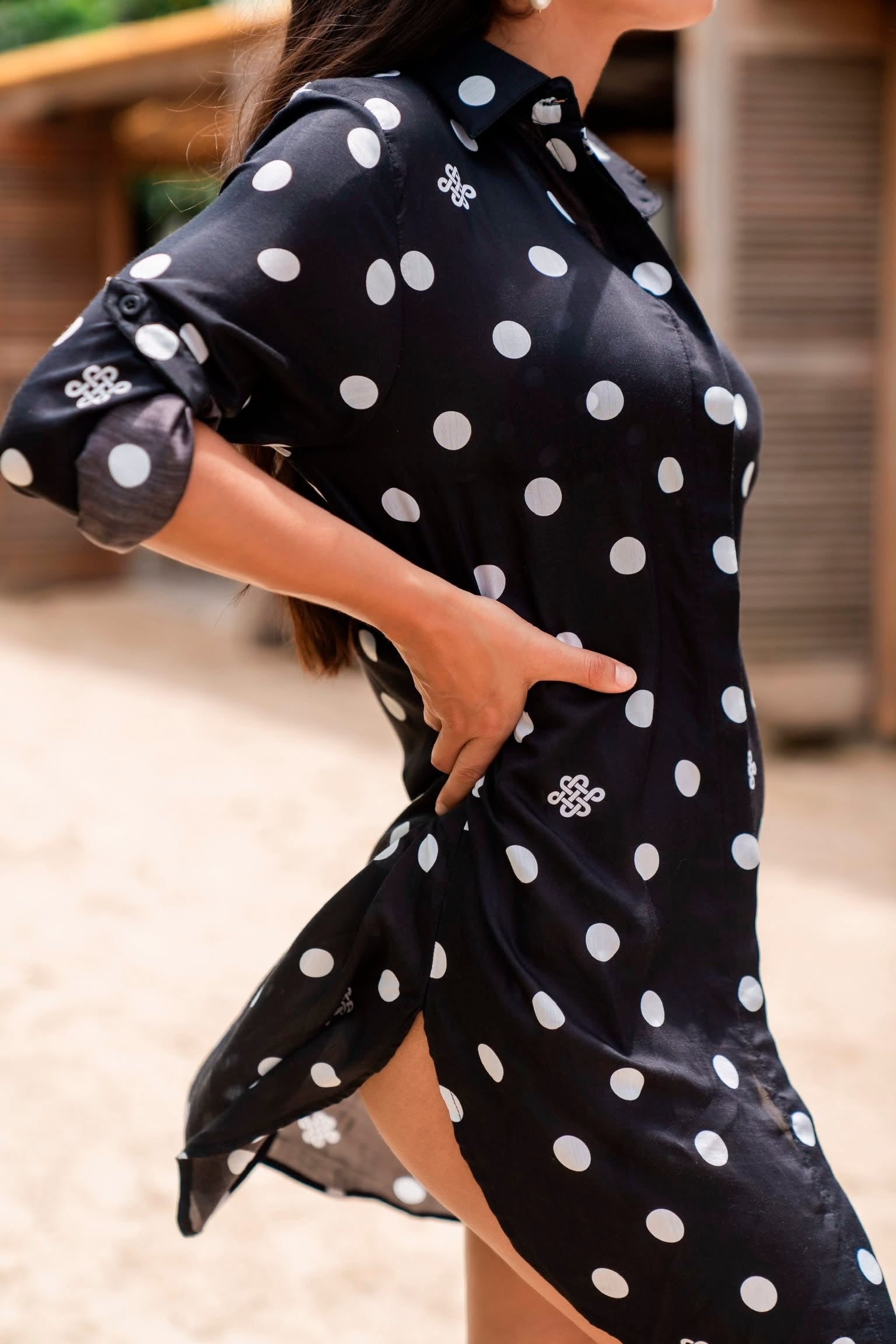 Kaanda Logo dot shirtdress black