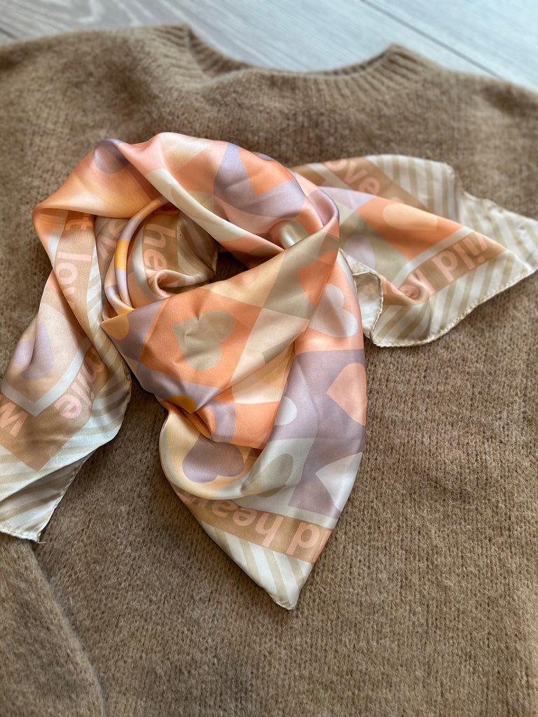 Qnuz 4838 Hearts scarf orange