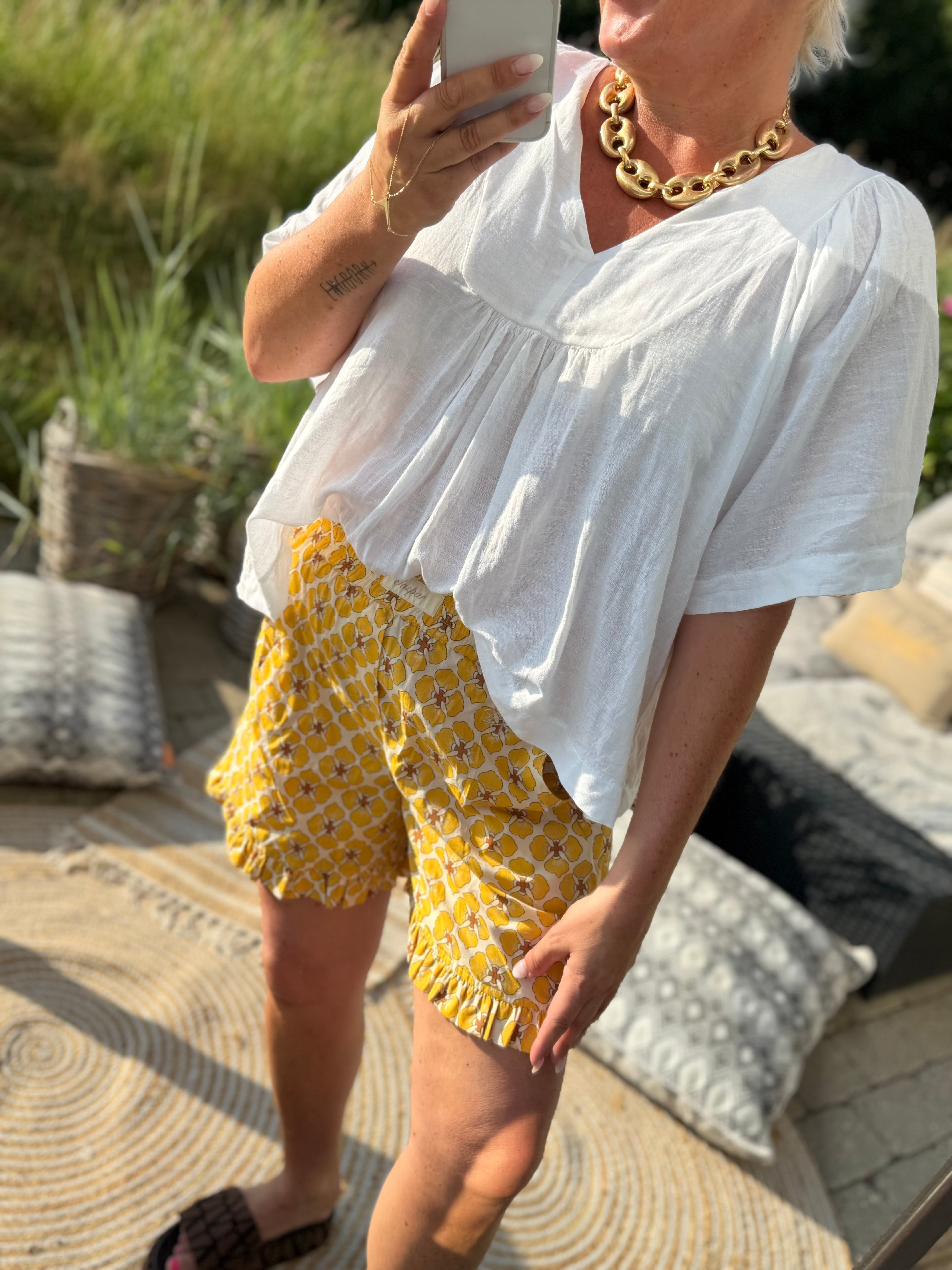 Gaspar 2601922 Honolulu frill shorts yellow