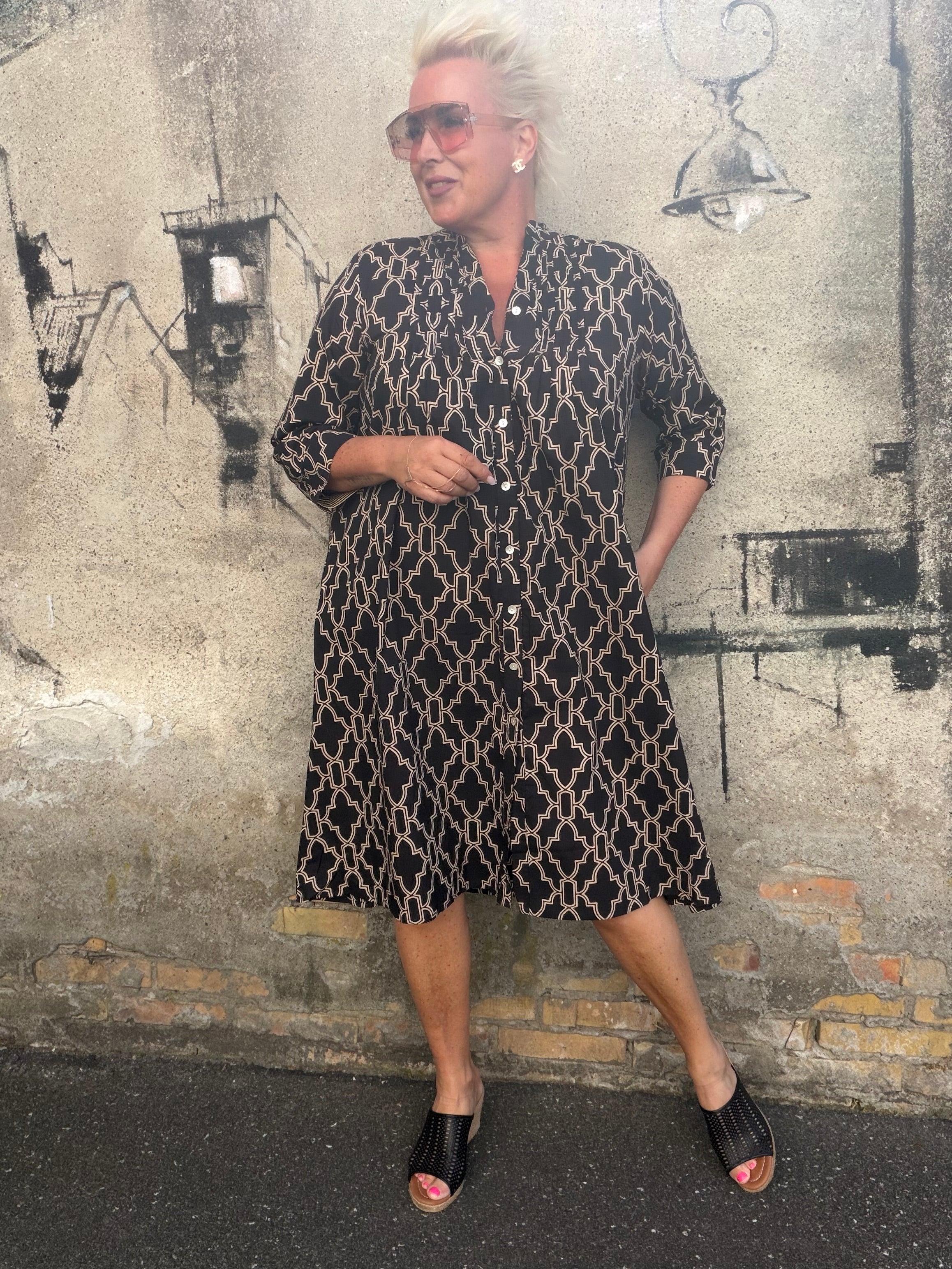WAUW Torino 10207 dress black and beige