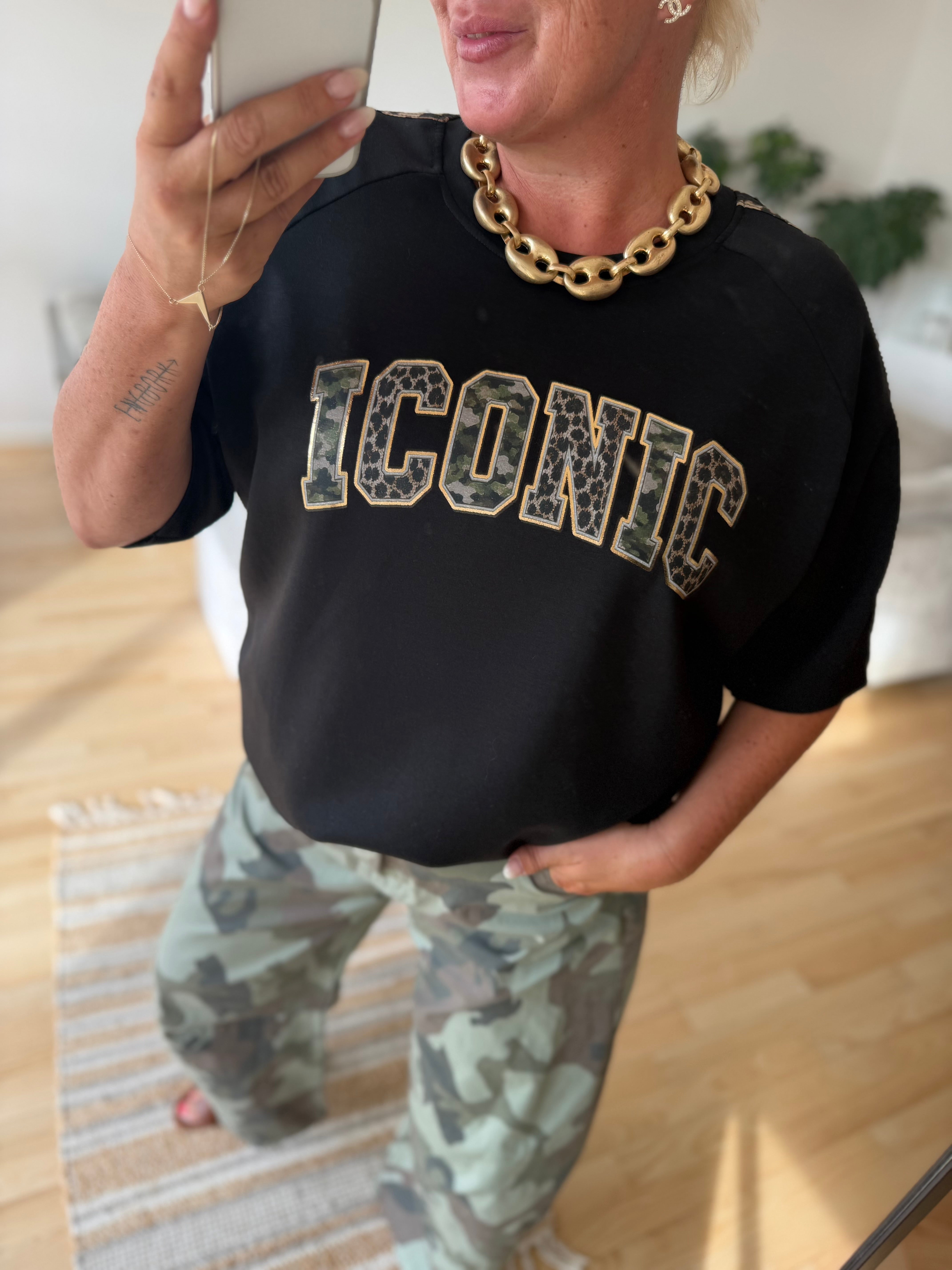 Iconic blouse black