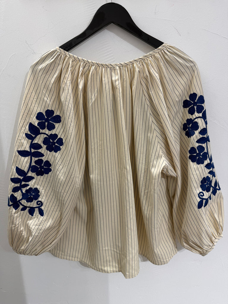 QNUZ 9274 Boheme shirt embrodery ecru