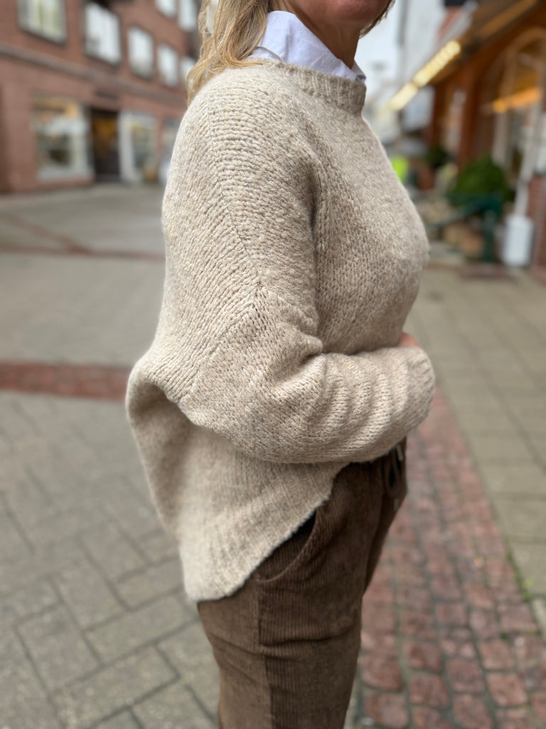 Qnuz 9199 knit blouse taupe