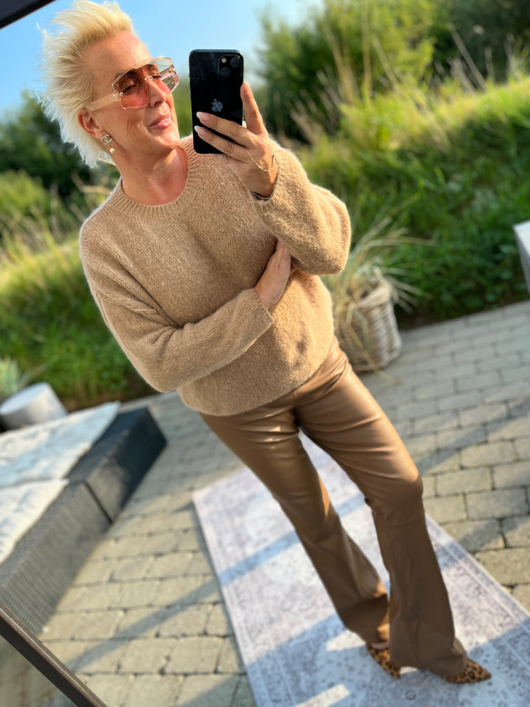 By Engbork Kirstine strik O camel