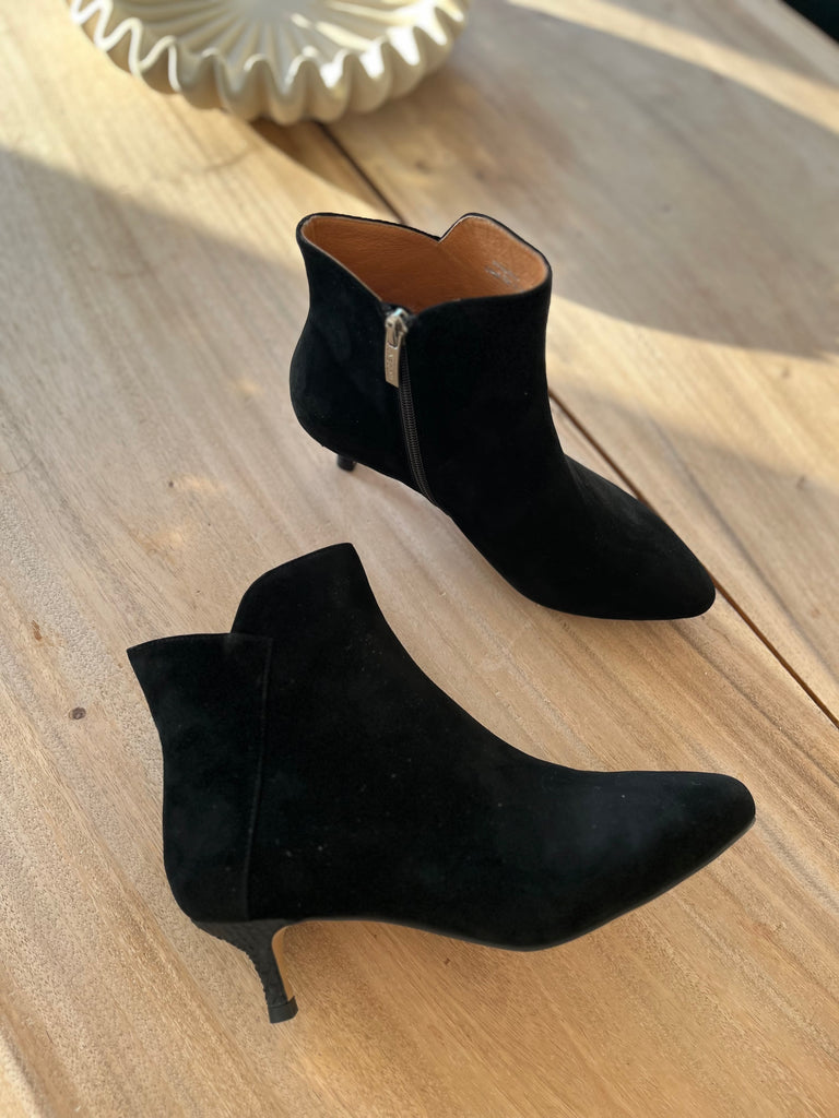 Woden Saga zip s 020 black