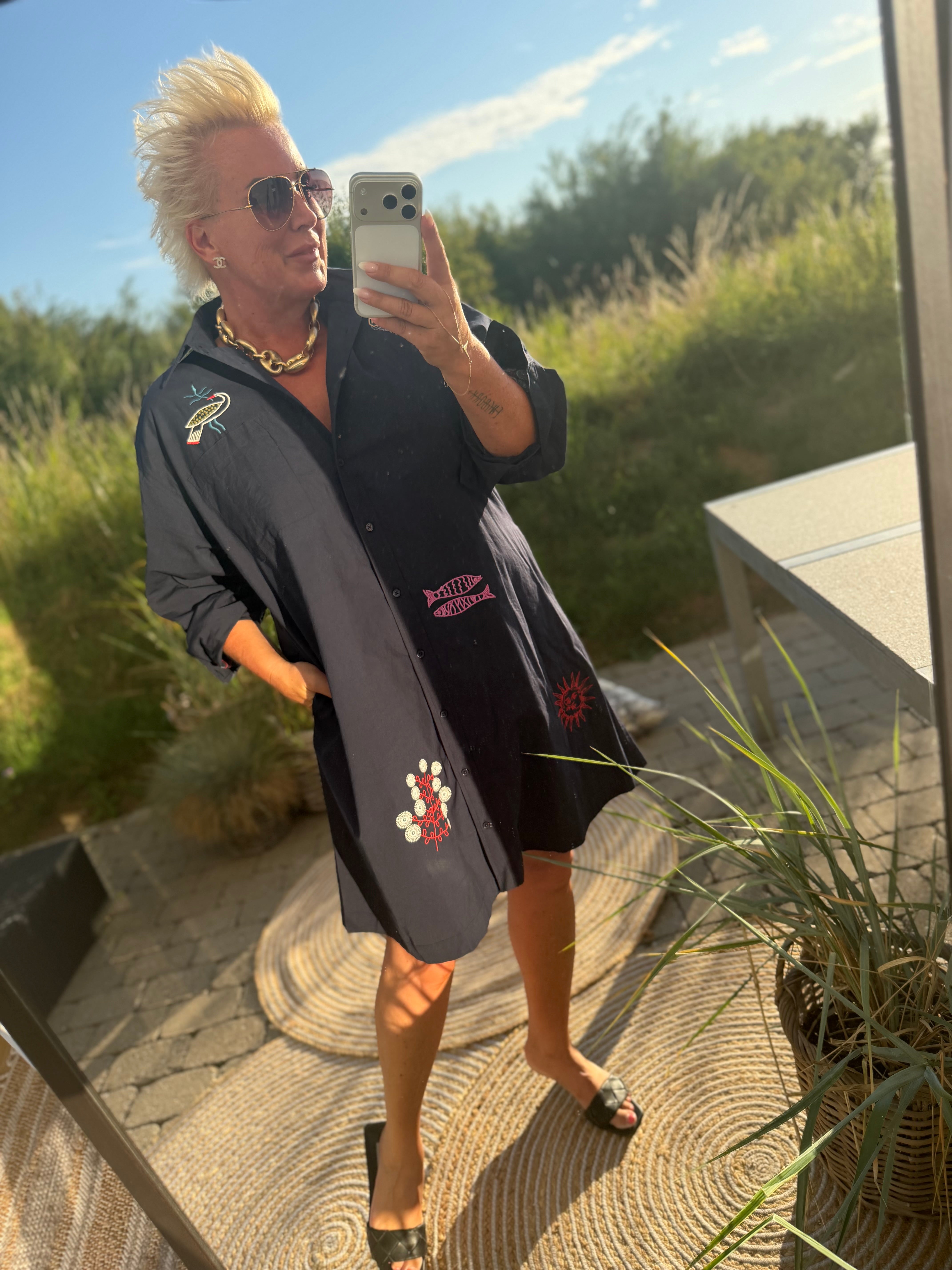 Love & Divine love1589 shirtdress navy
