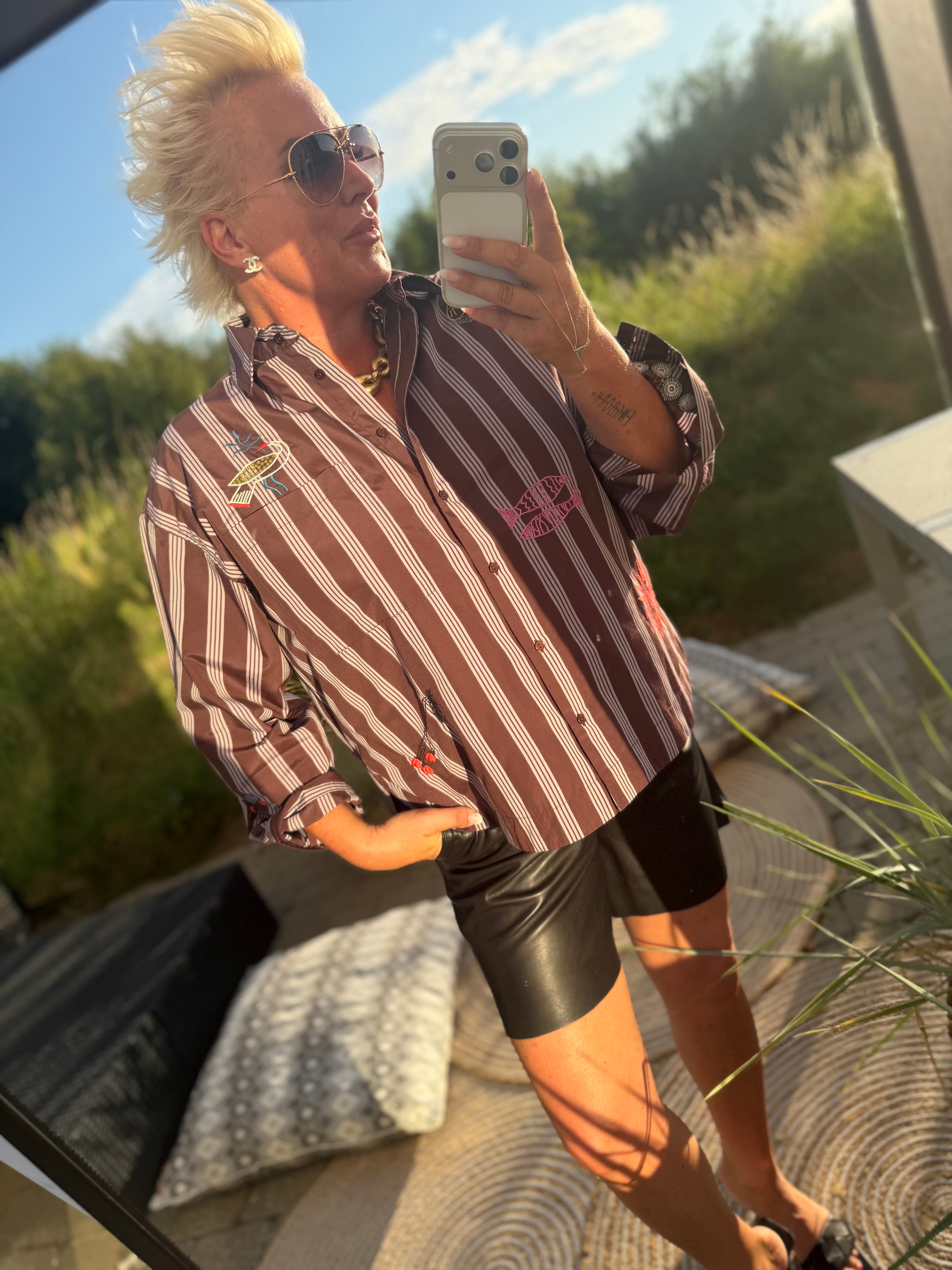 Love & Divine love1555-1 shirt stripe brown
