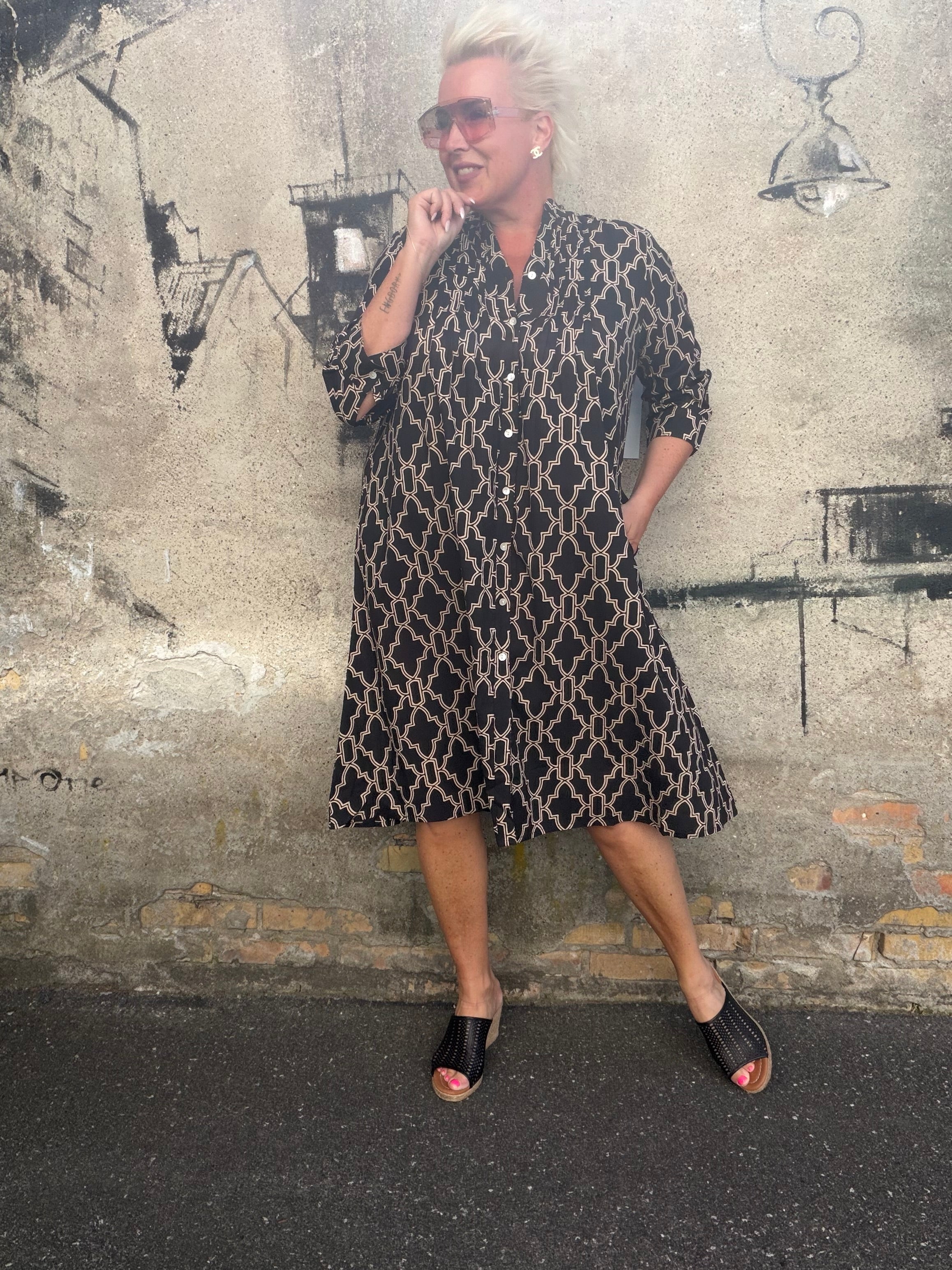WAUW Torino 10207 dress black and beige