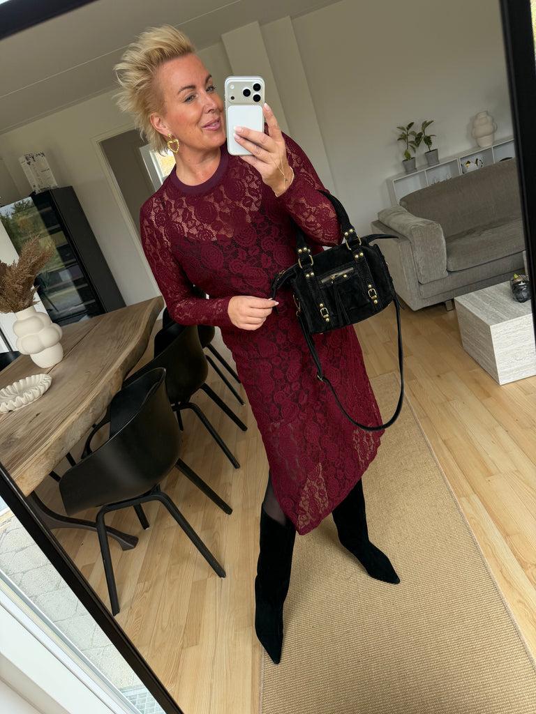 Liberte 22272 Lacy dress bordeaux